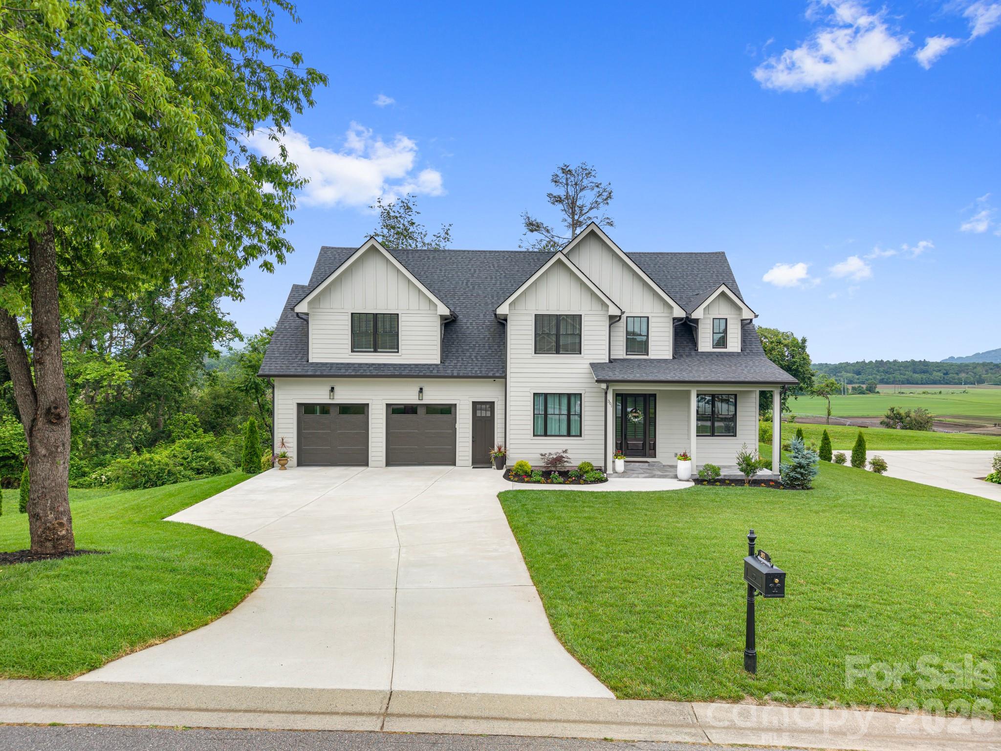 301 Rockbridge Road, Mills River, photo 2 of 8