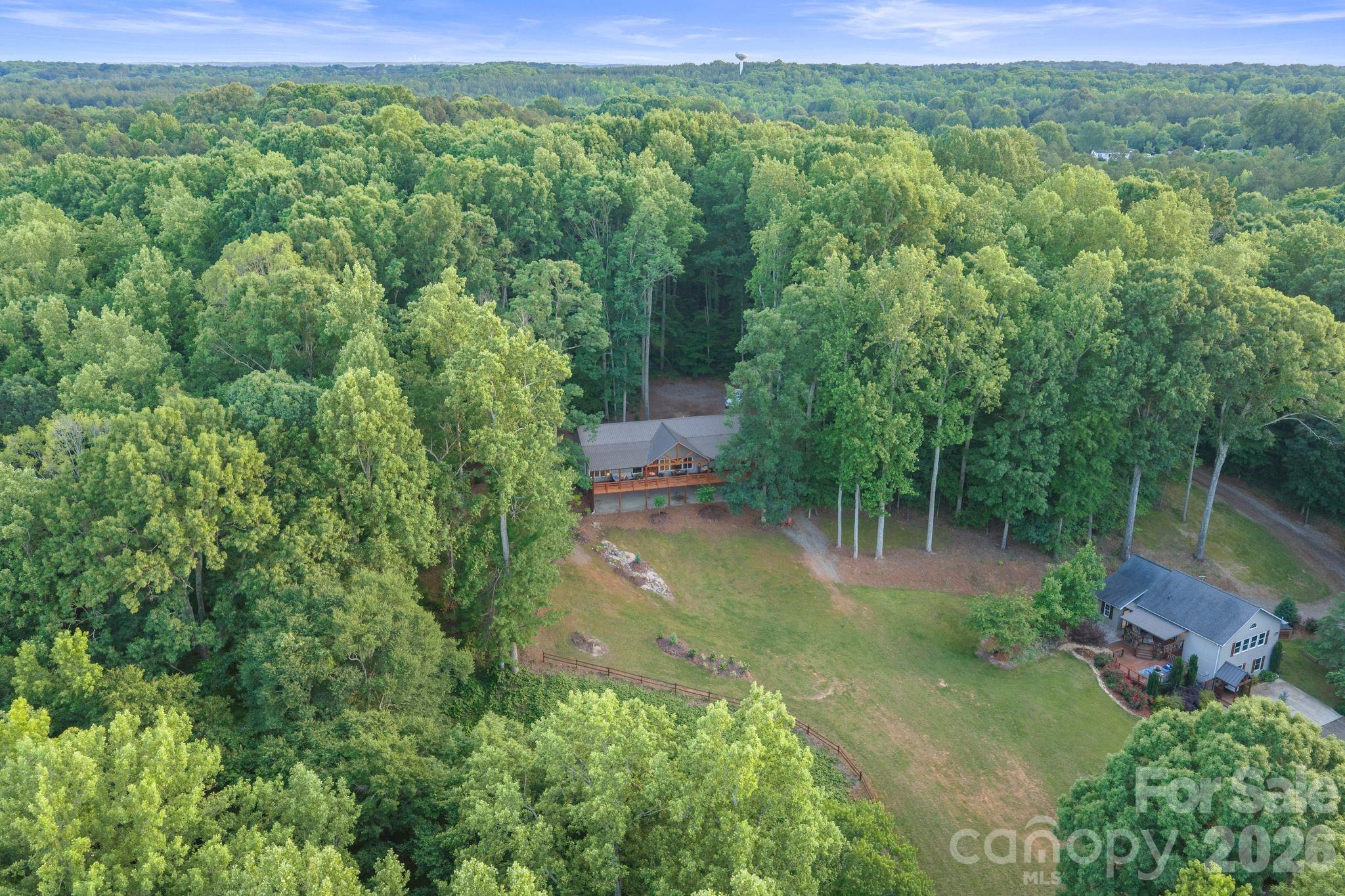 9870 Harvest Lane, Davidson, photo 1 of 8