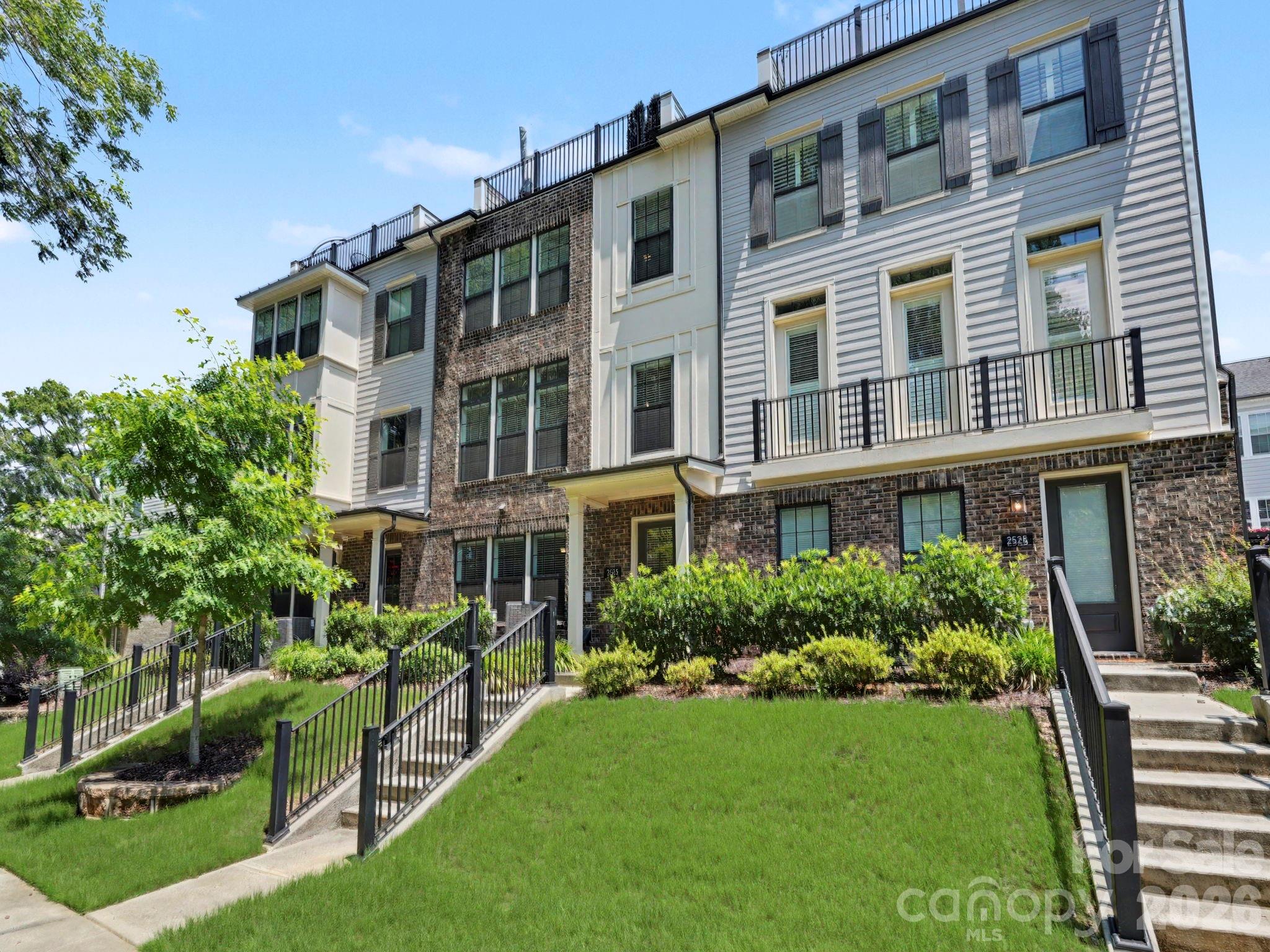 2523 Deacon Avenue, Charlotte, photo 1 of 8