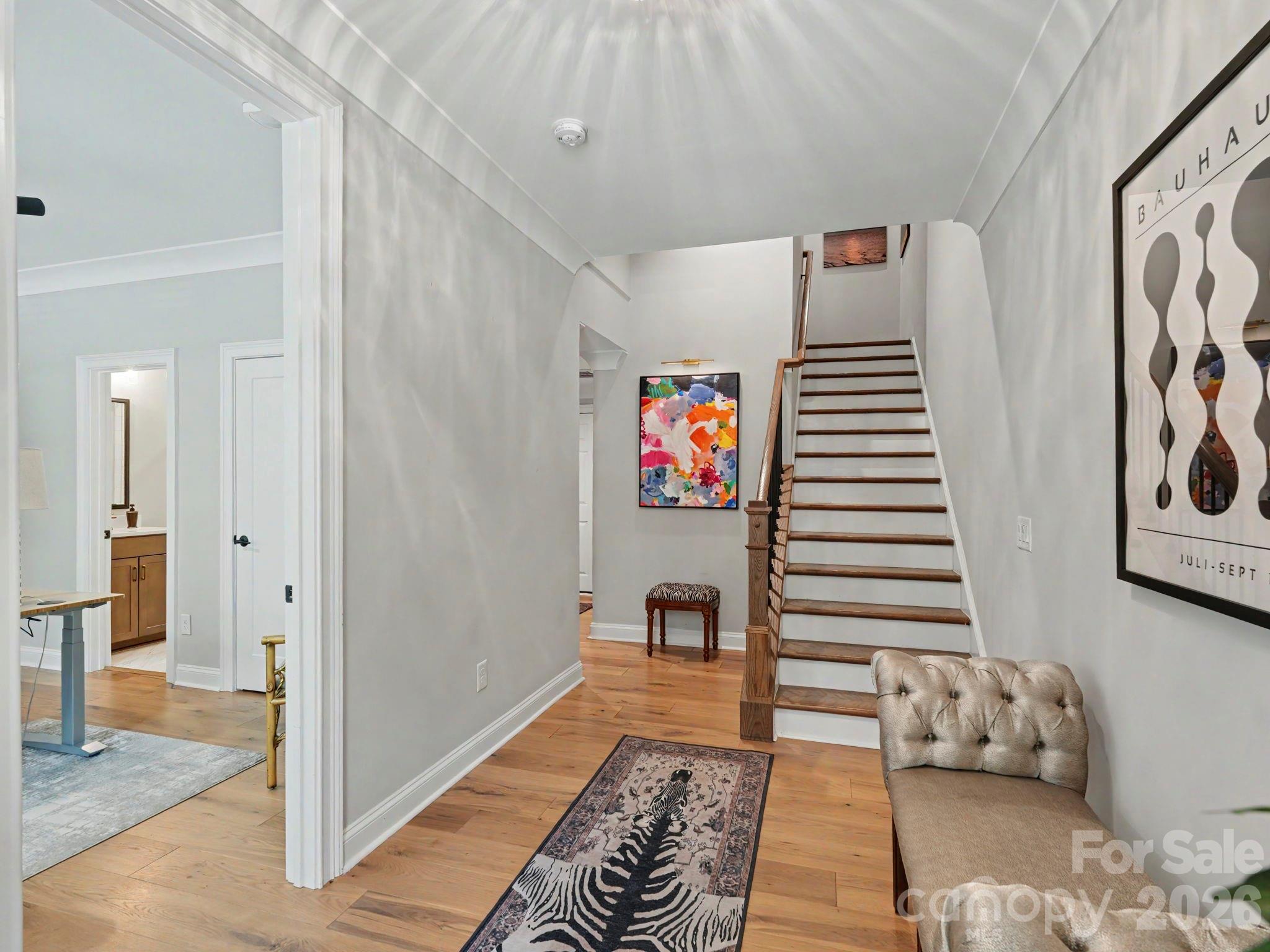 2523 Deacon Avenue, Charlotte, photo 3 of 8