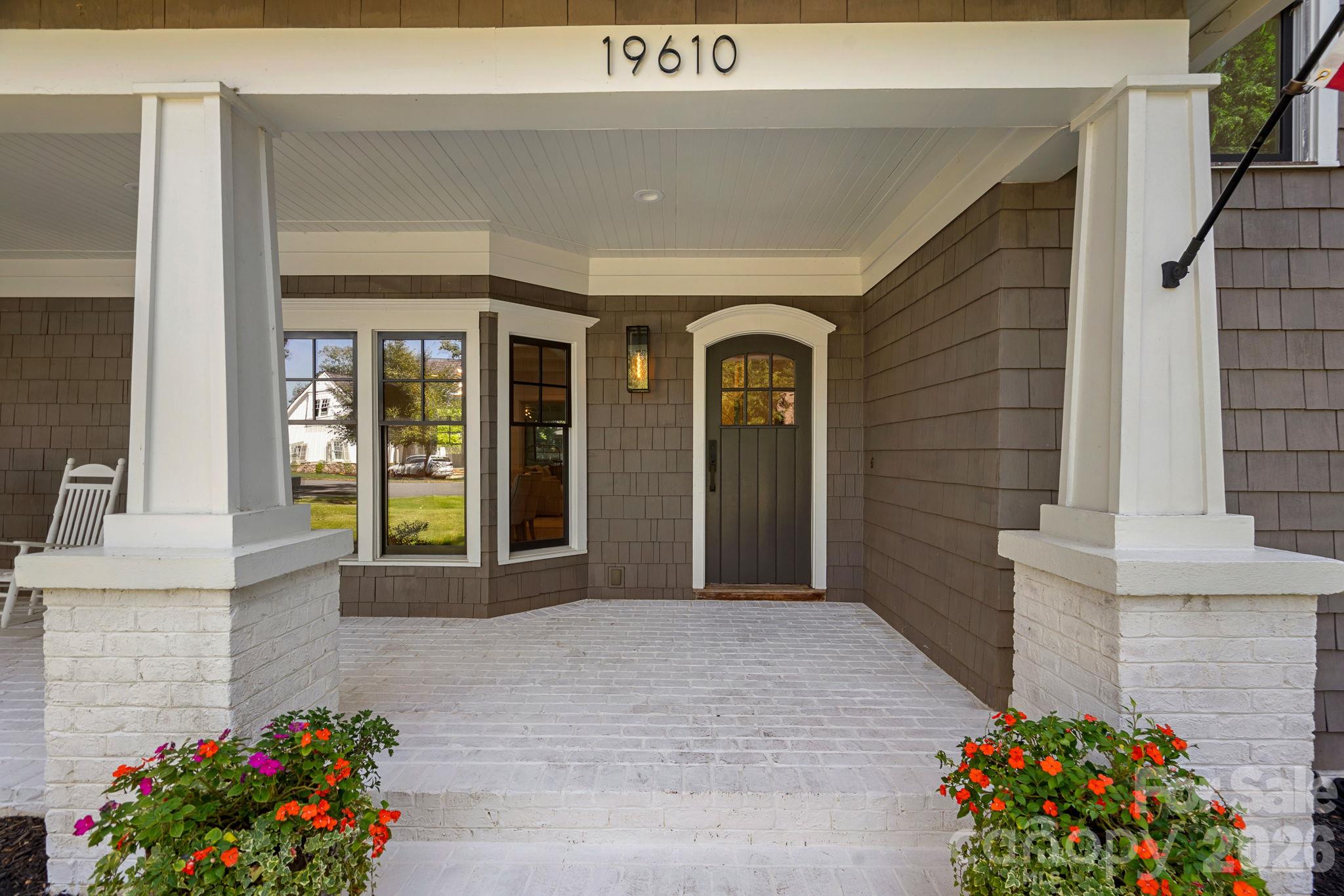 19610 Weavers Circle, Cornelius, photo 4 of 8