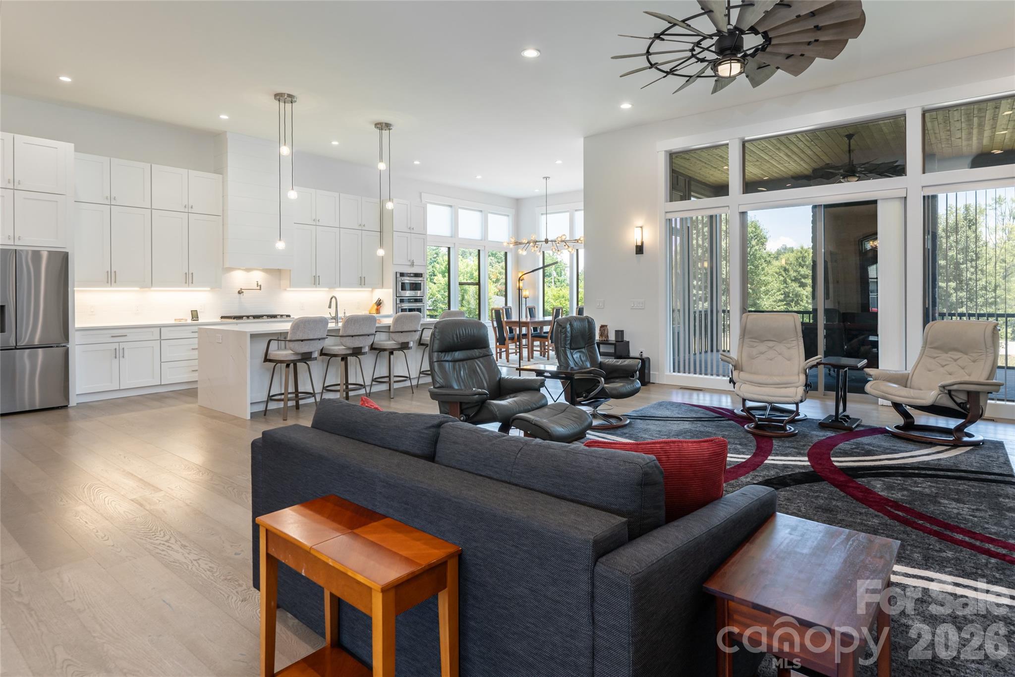 769 Daniel Circle Drive, Mills River, photo 5 of 8