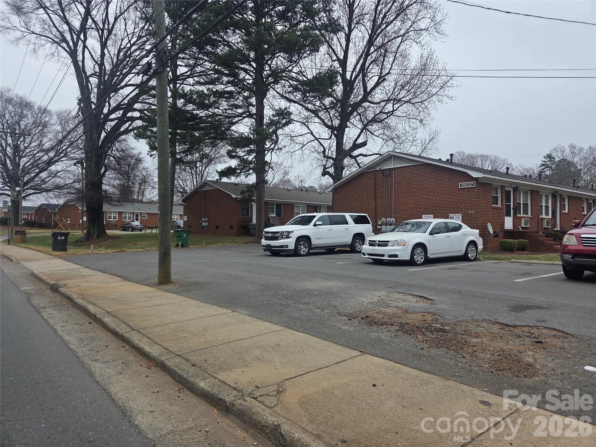 4102 Craig Avenue, Charlotte, photo 1 of 8