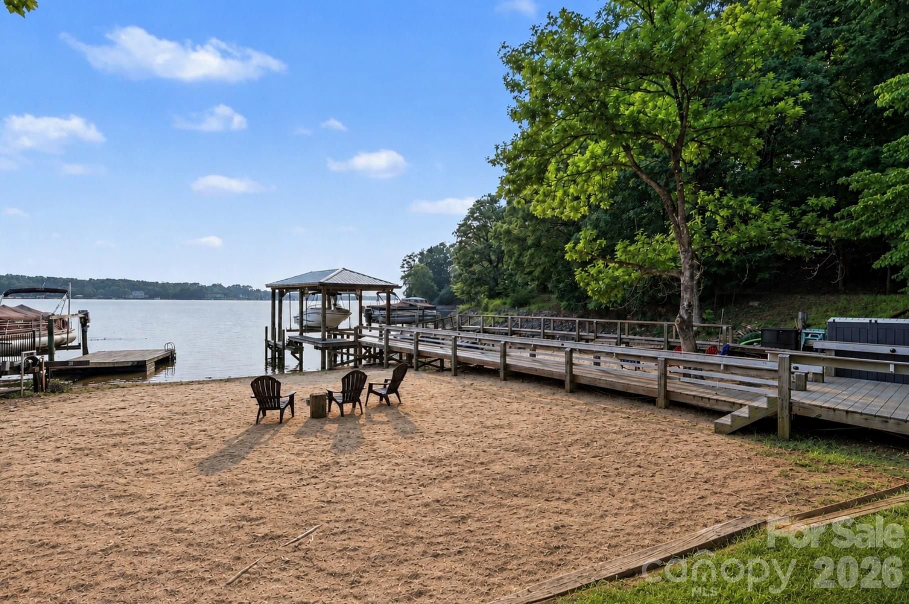 31002 Executive Point, Fort Mill, photo 1 of 8