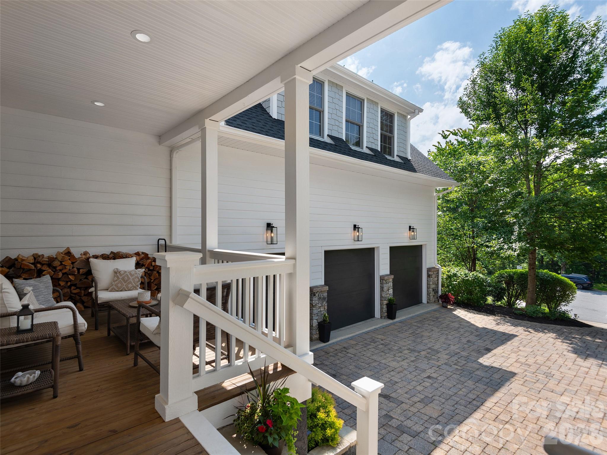 1910 Bearberry Lane, Asheville, photo 3 of 8