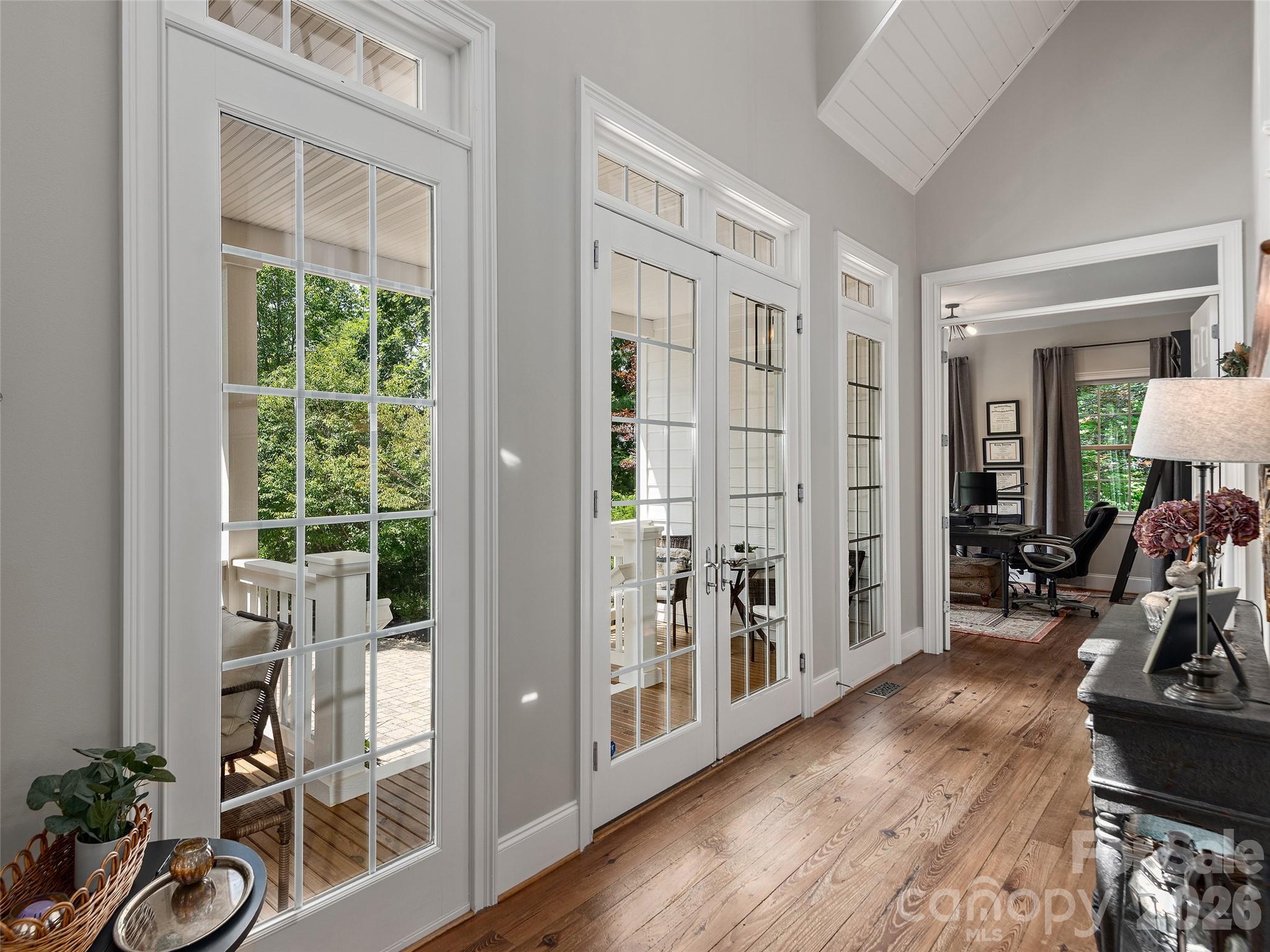 1910 Bearberry Lane, Asheville, photo 5 of 8