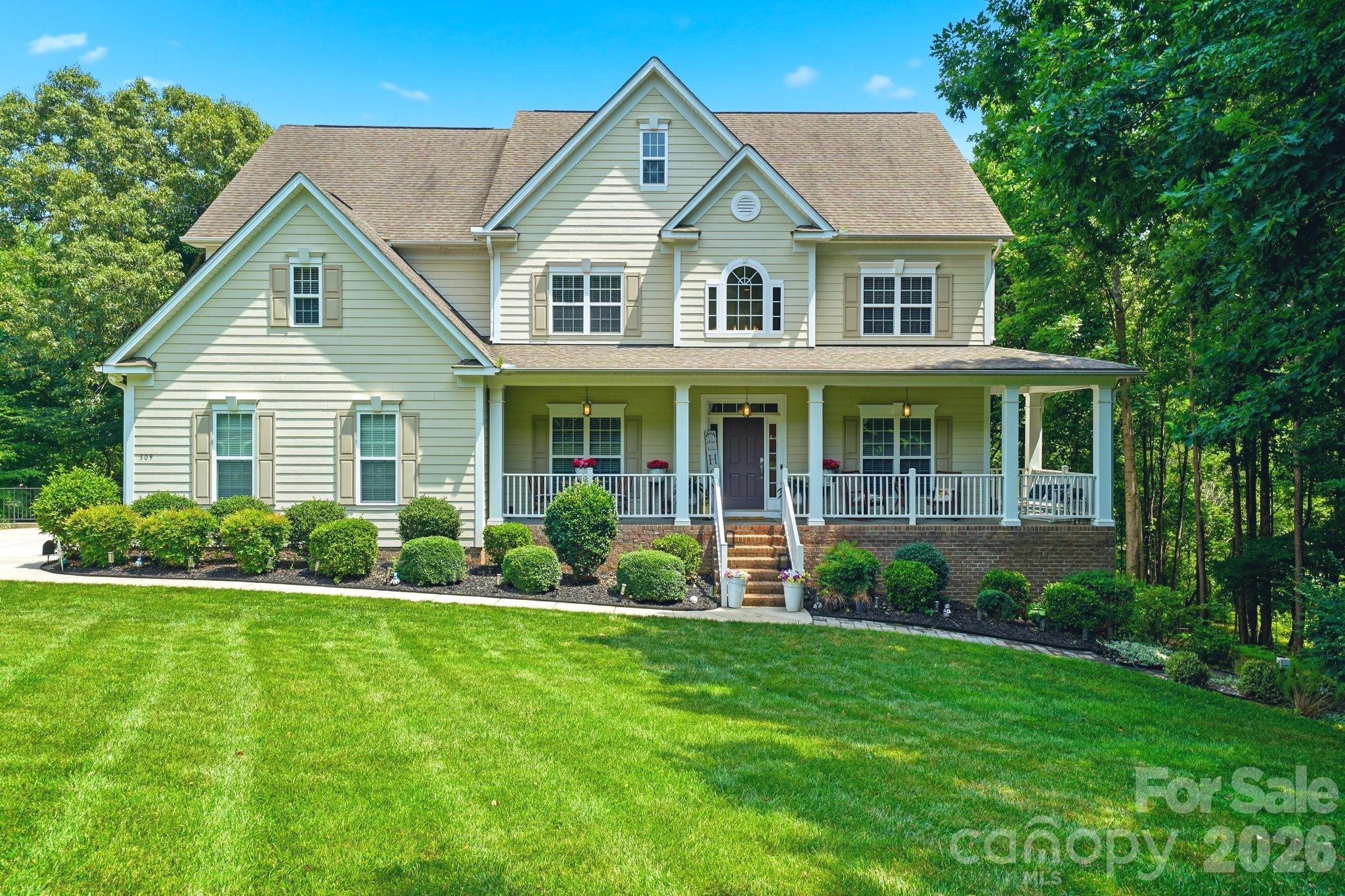 309 Walking Horse Trail, Davidson, photo 1 of 8