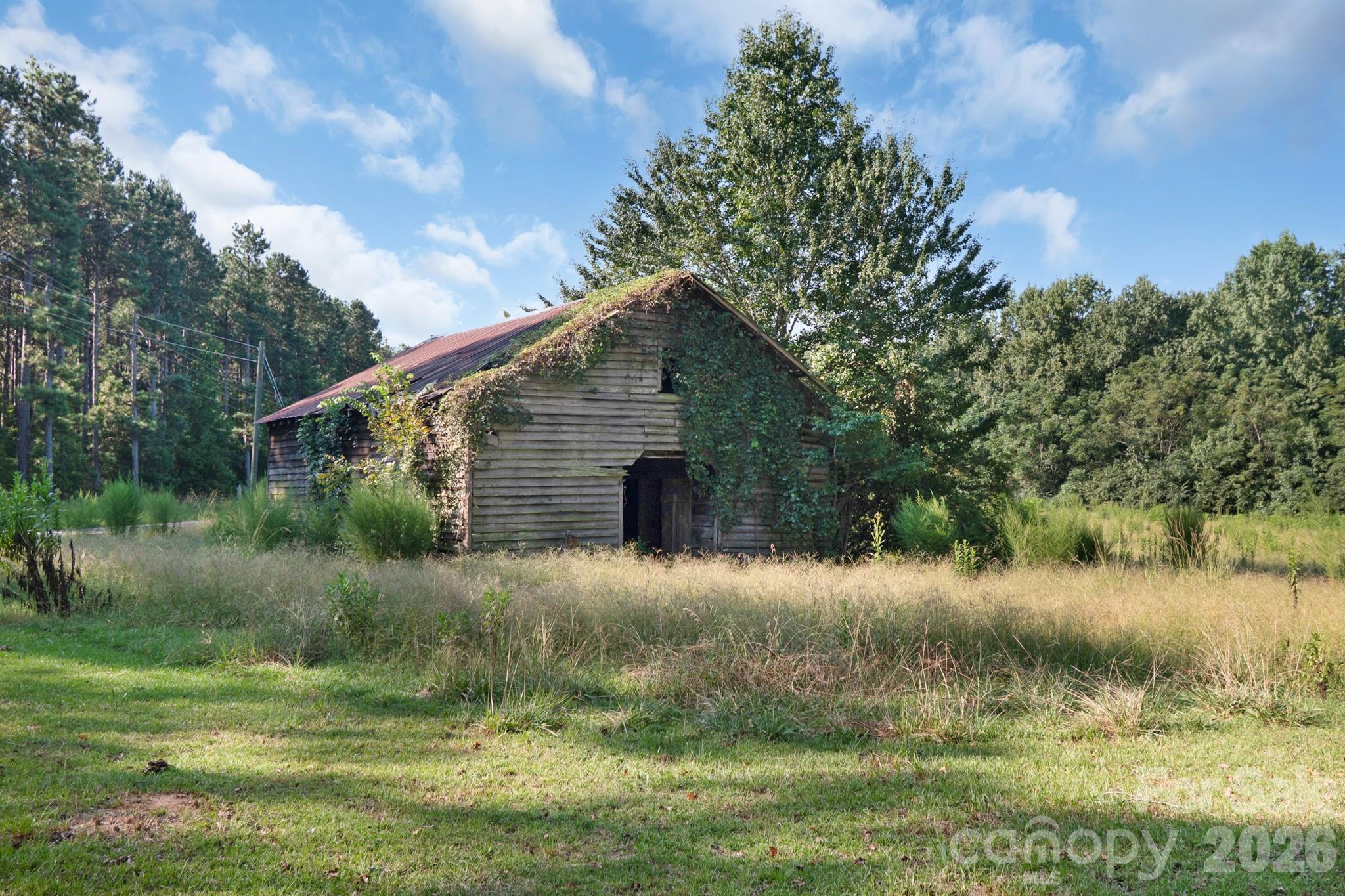 6948 Flat Rock Road, Heath Springs, photo 3 of 8