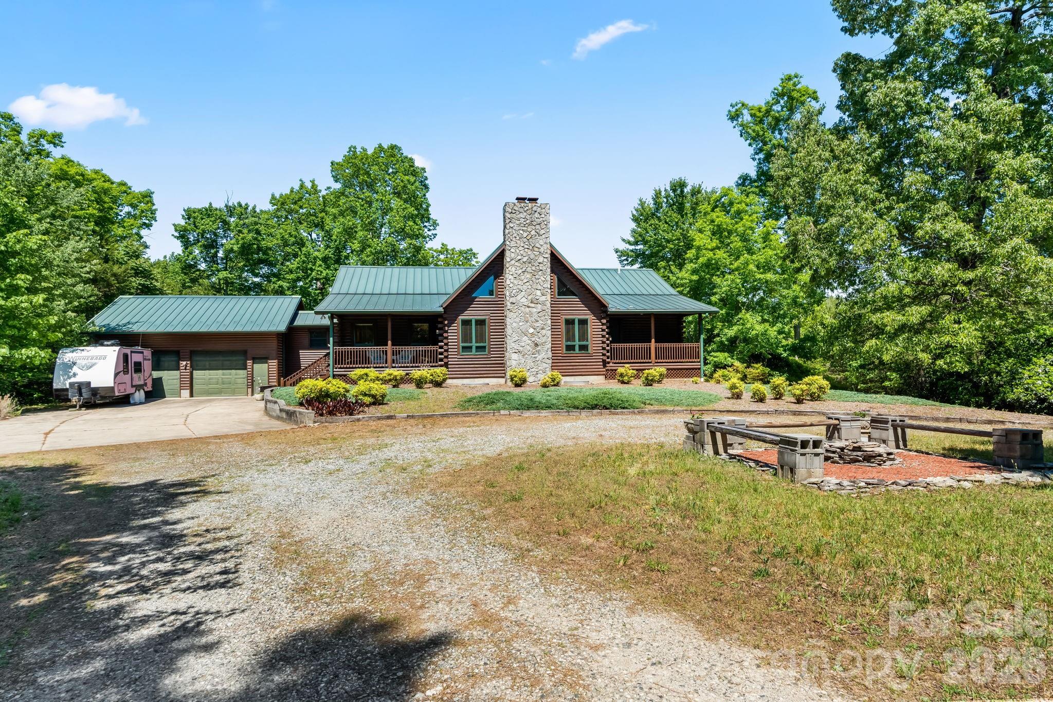 3341 Peniel Road, Tryon, photo 2 of 8