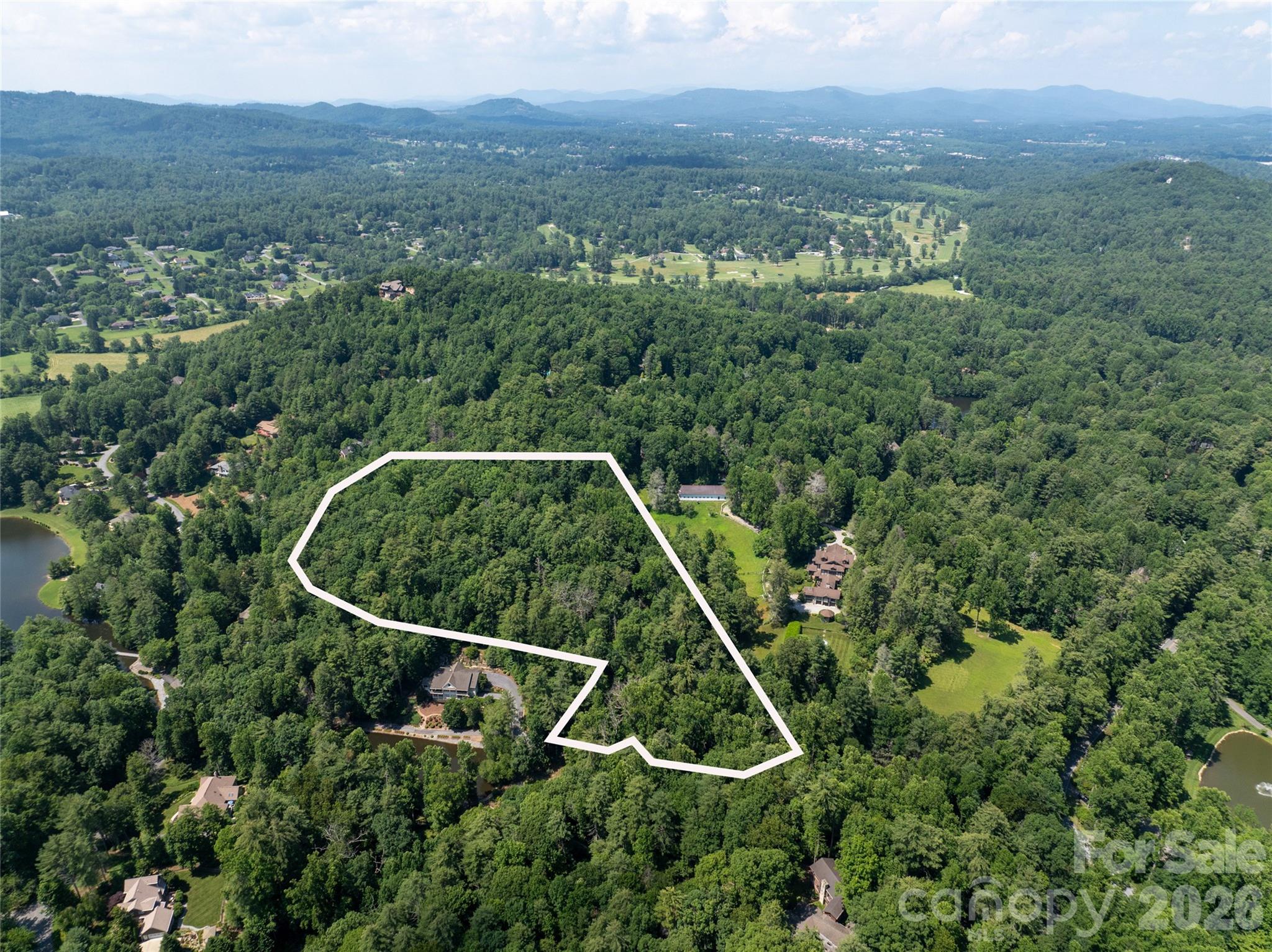 34 Oak Gate Drive, Hendersonville, photo 4 of 8