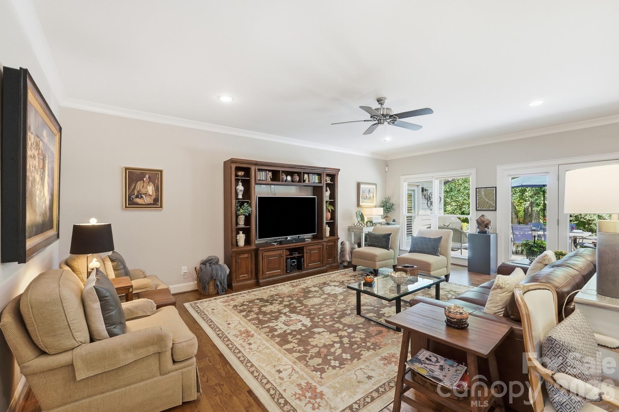 800 Jefferson Drive, Charlotte, photo 8 of 8