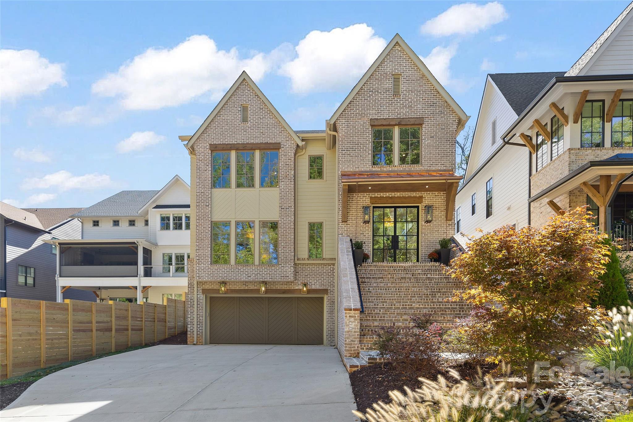 630 Ashworth Road, Charlotte, photo 2 of 8
