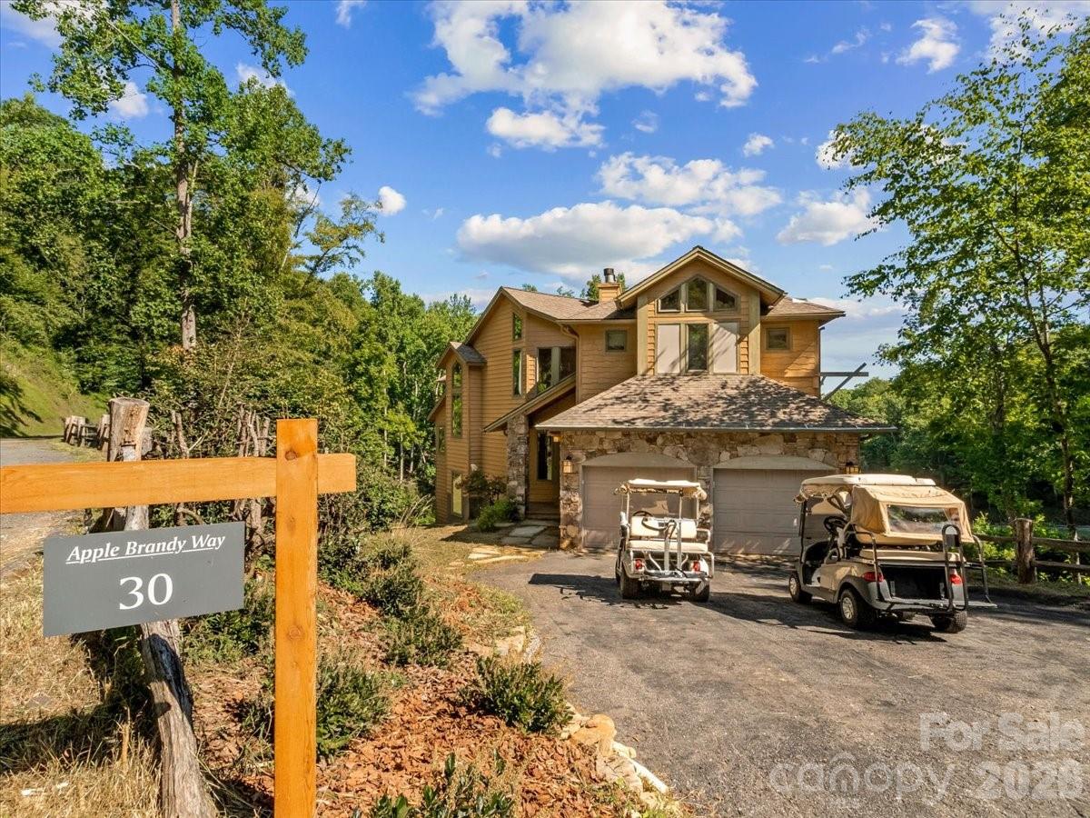 30 Apple Brandy Way, Burnsville, photo 1 of 8