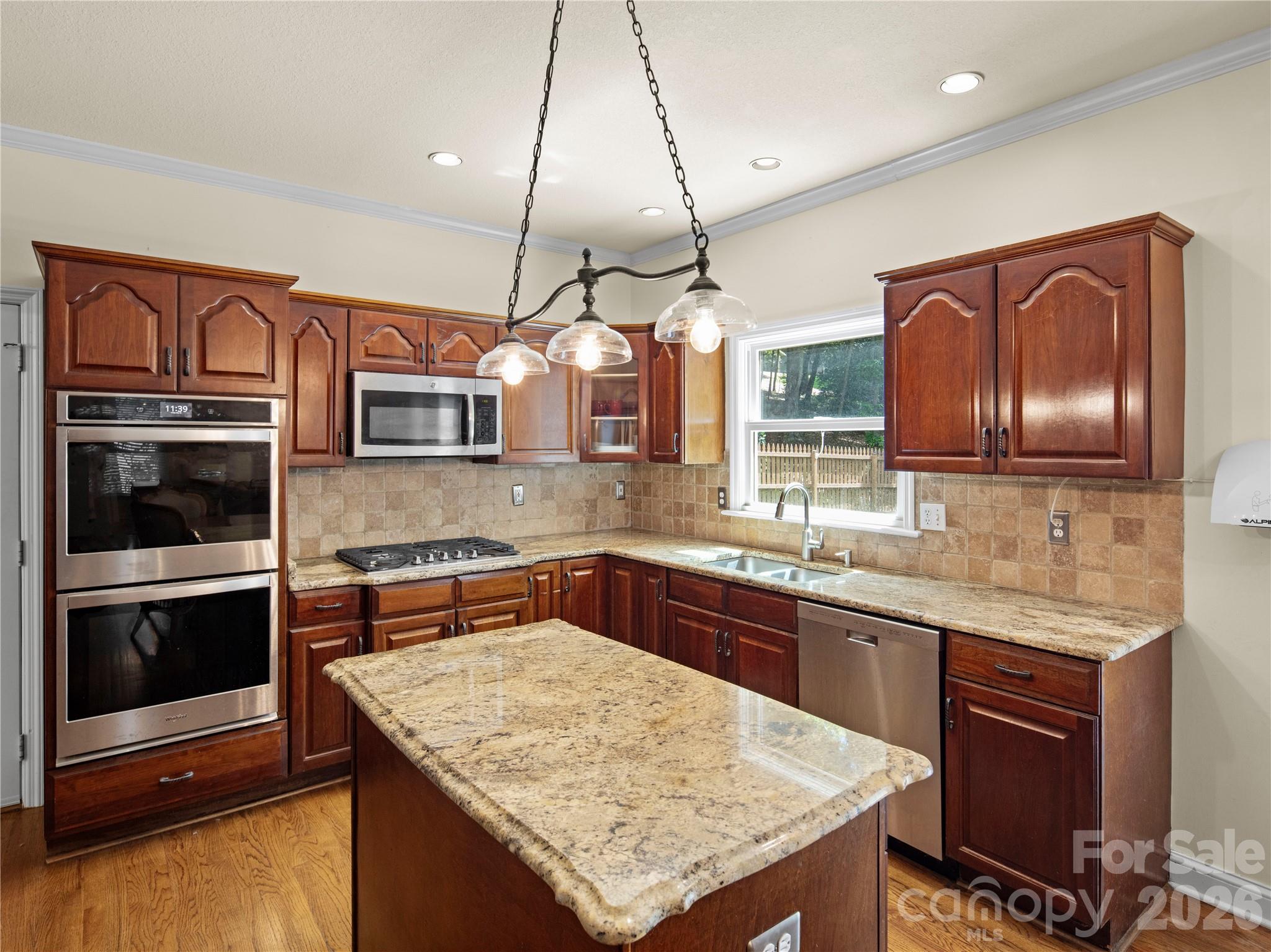 105 Braeside Circle, Asheville, photo 8 of 8