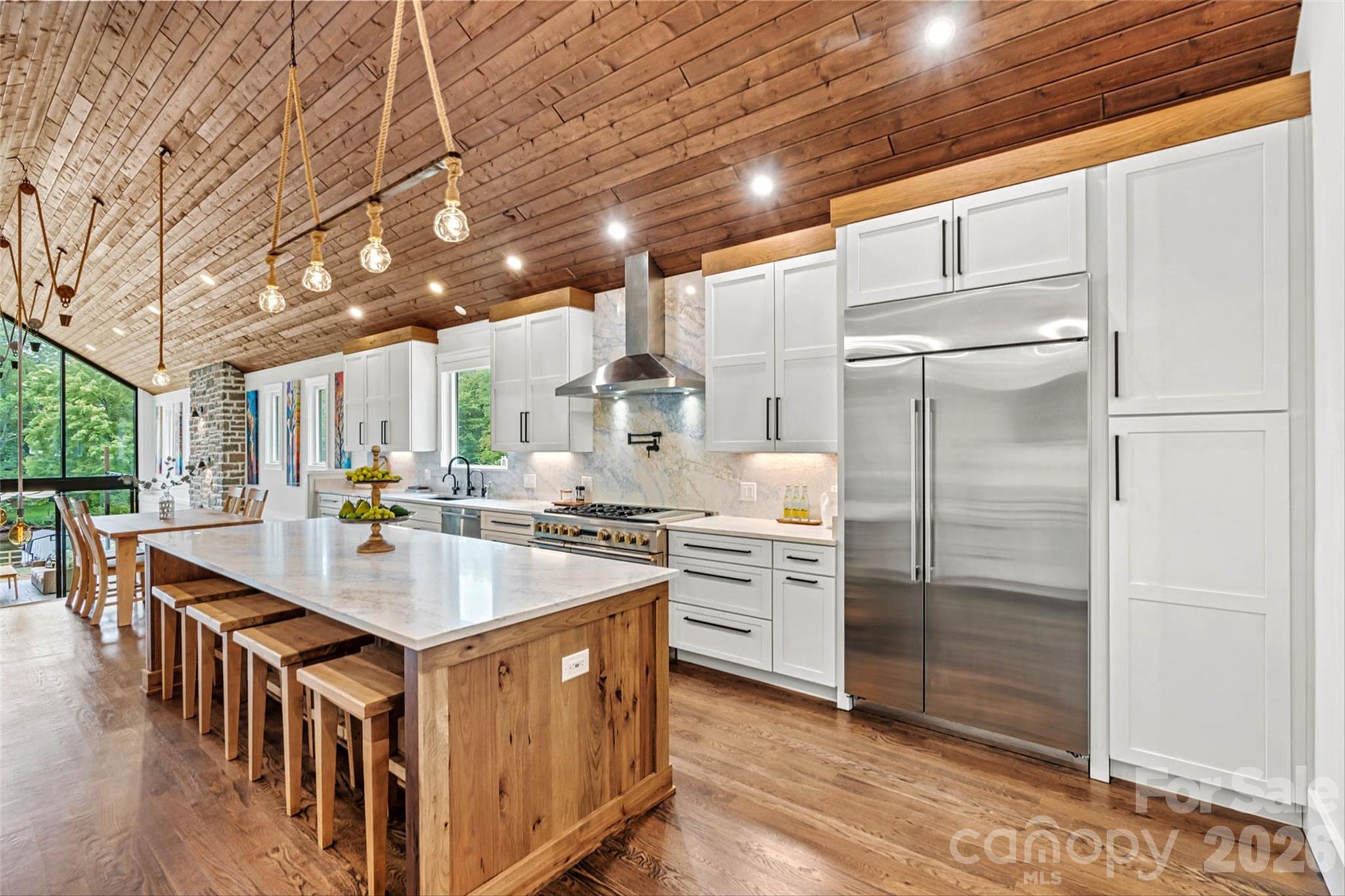 7834 Green Cove Court, Denver, photo 2 of 8