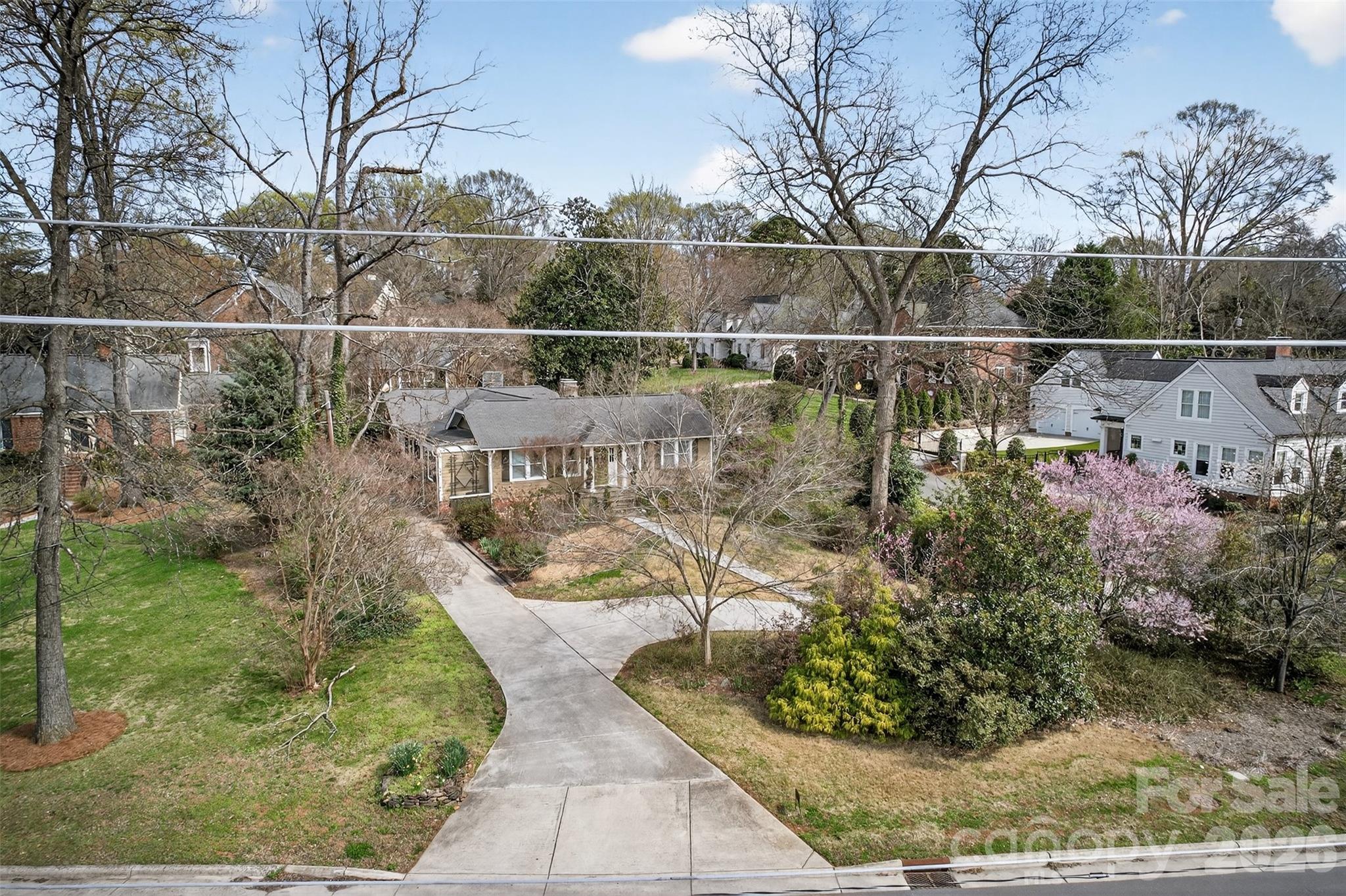 2527 Sharon Road, Charlotte, photo 5 of 8