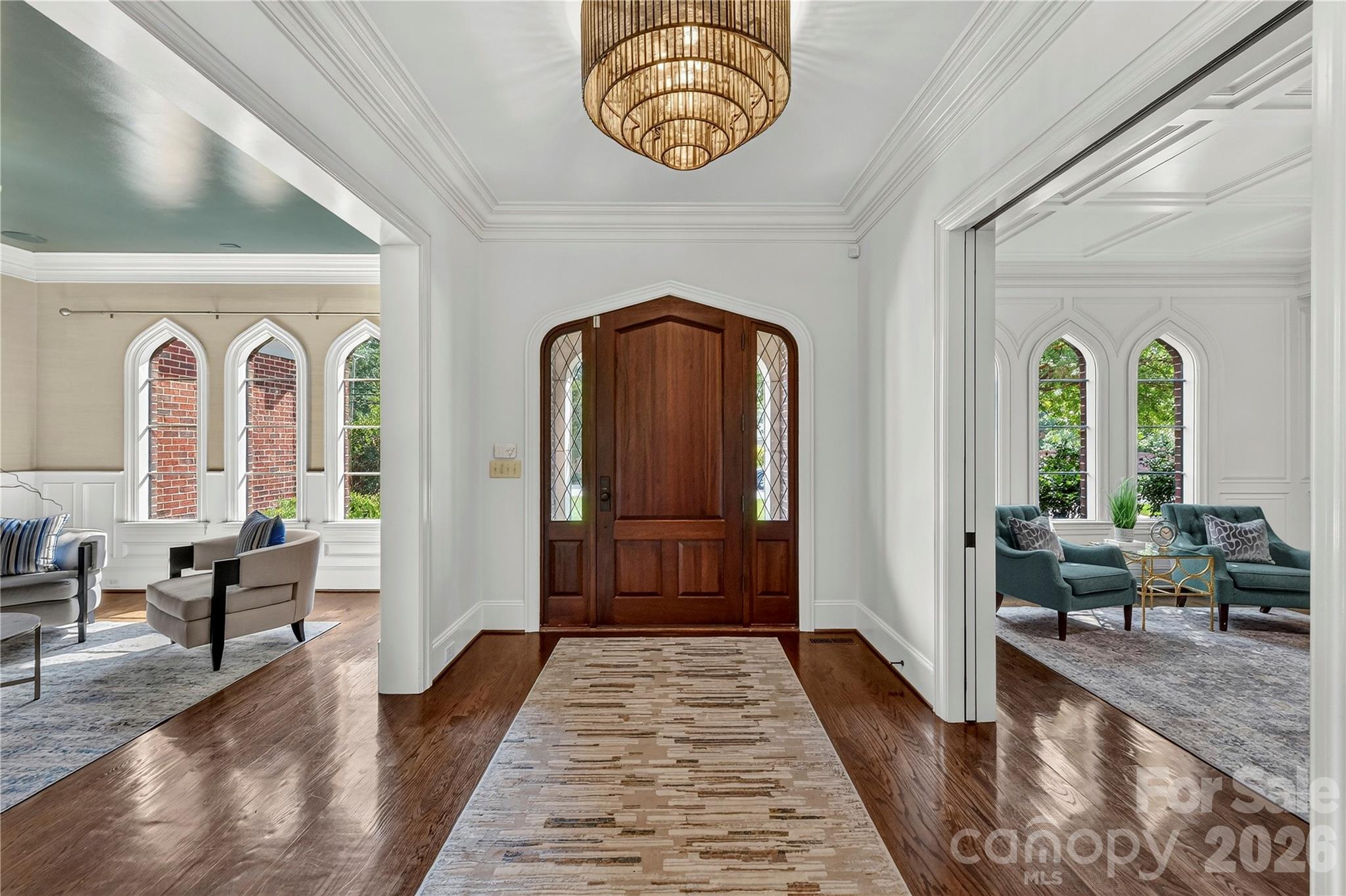 808 Huntington Park Drive, Charlotte, photo 6 of 8