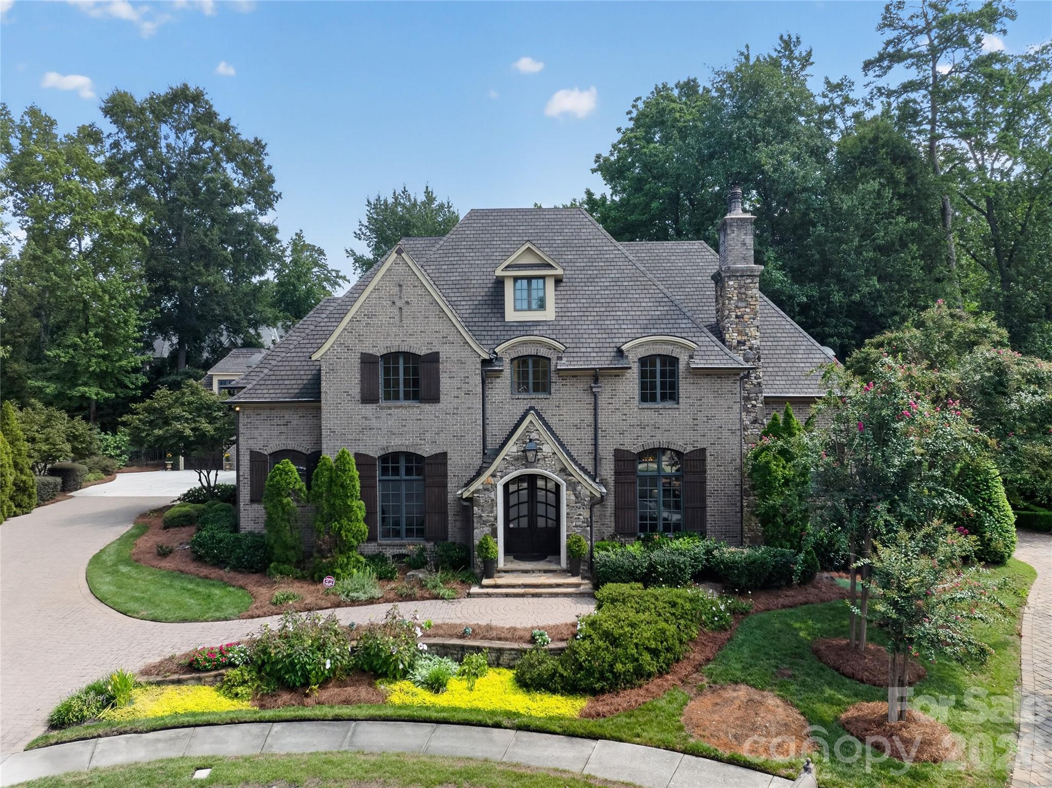 229 Wrenwood Lane, Charlotte, photo 2 of 8