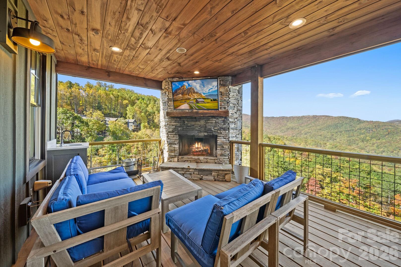158 Elderberry Circle, Boone, photo 3 of 8
