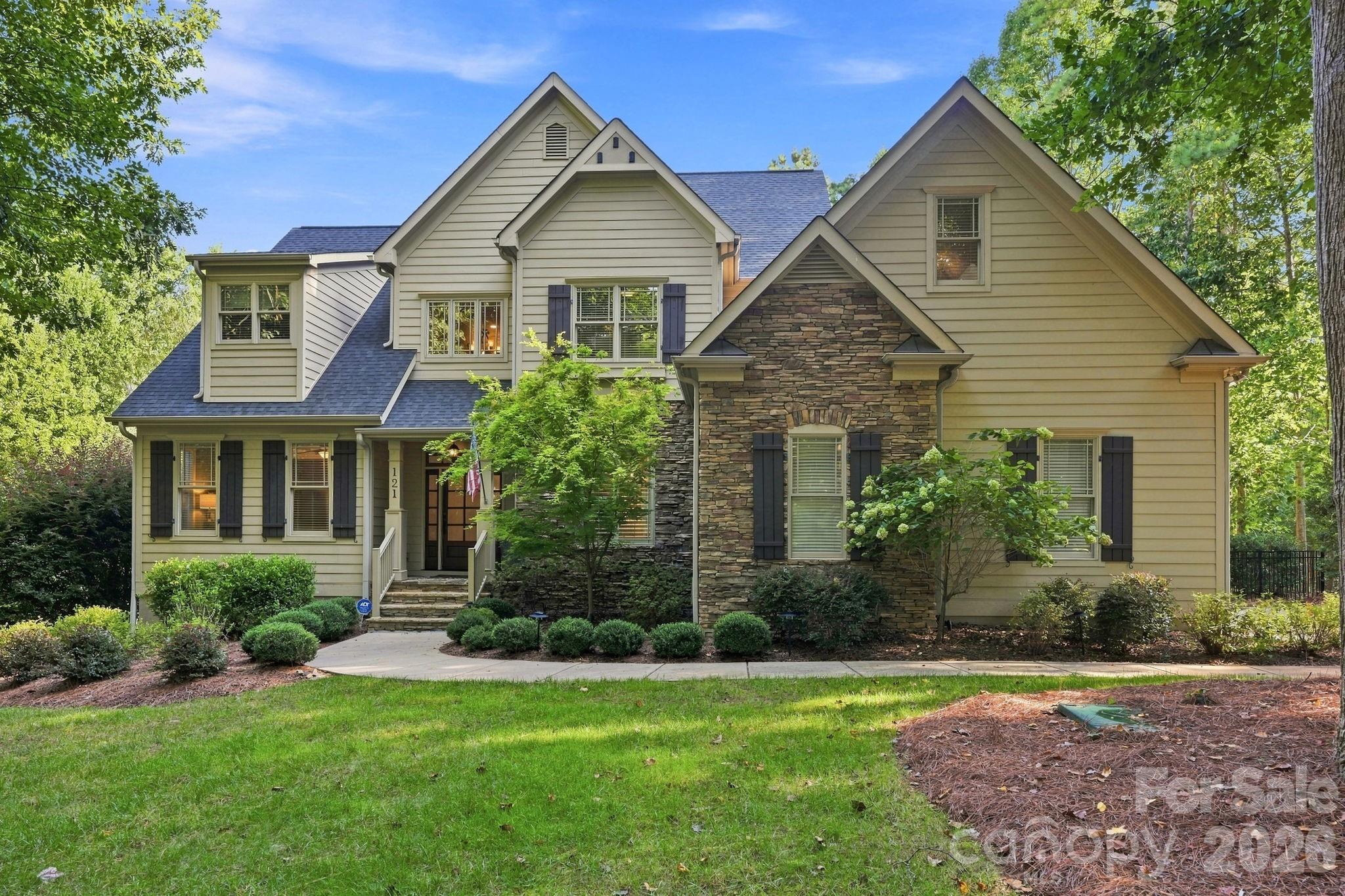 121 E Callicutt Trail, Mooresville, photo 1 of 8