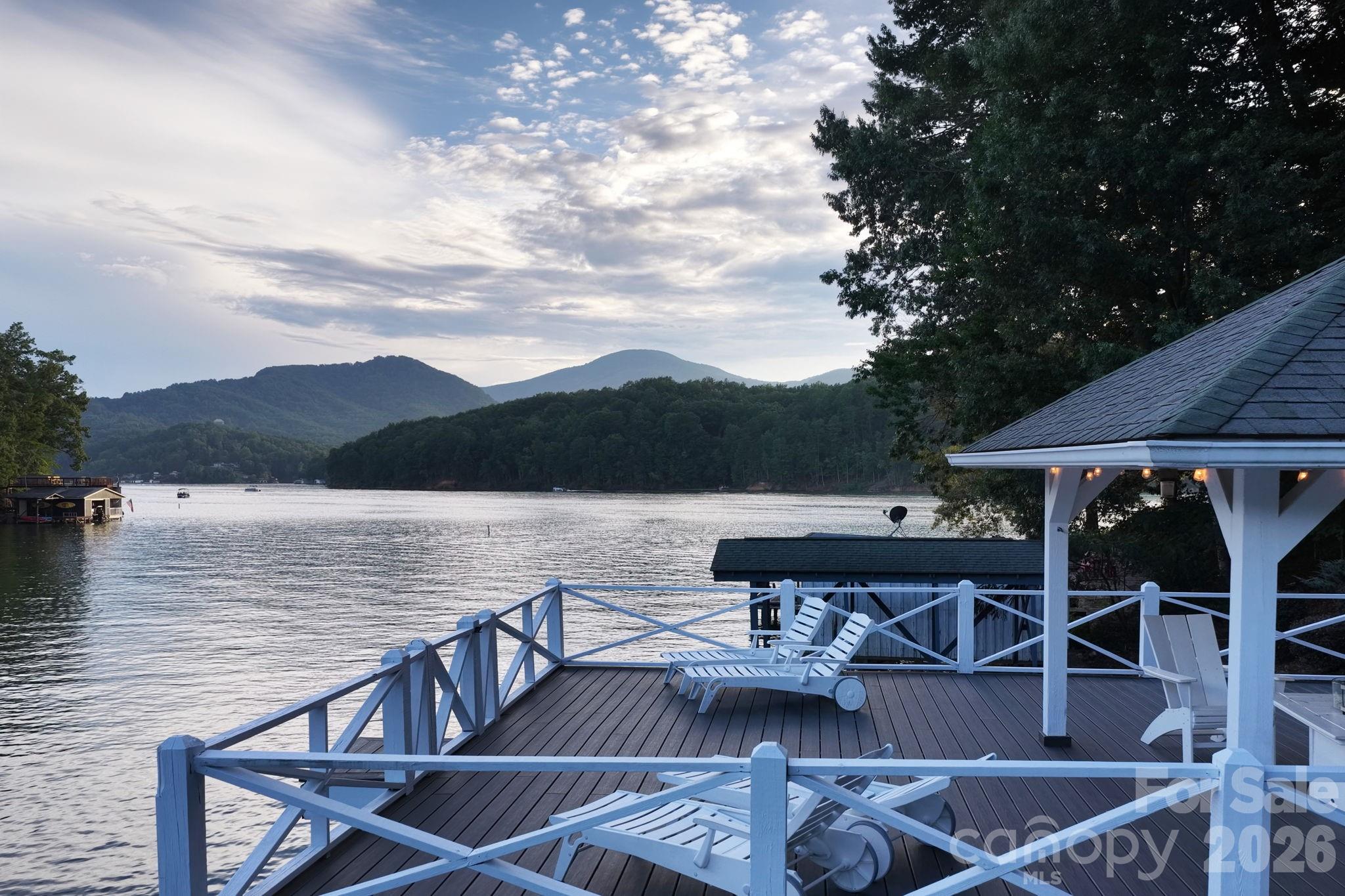 183 Blarney Road, Lake Lure, photo 3 of 8
