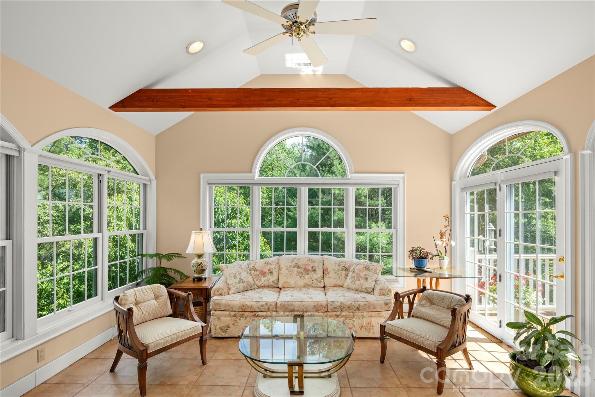 842 Rickel Drive, Hendersonville, photo 5 of 8