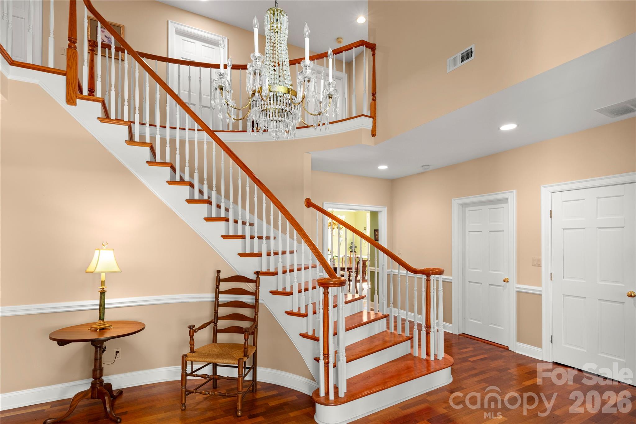 842 Rickel Drive, Hendersonville, photo 2 of 8
