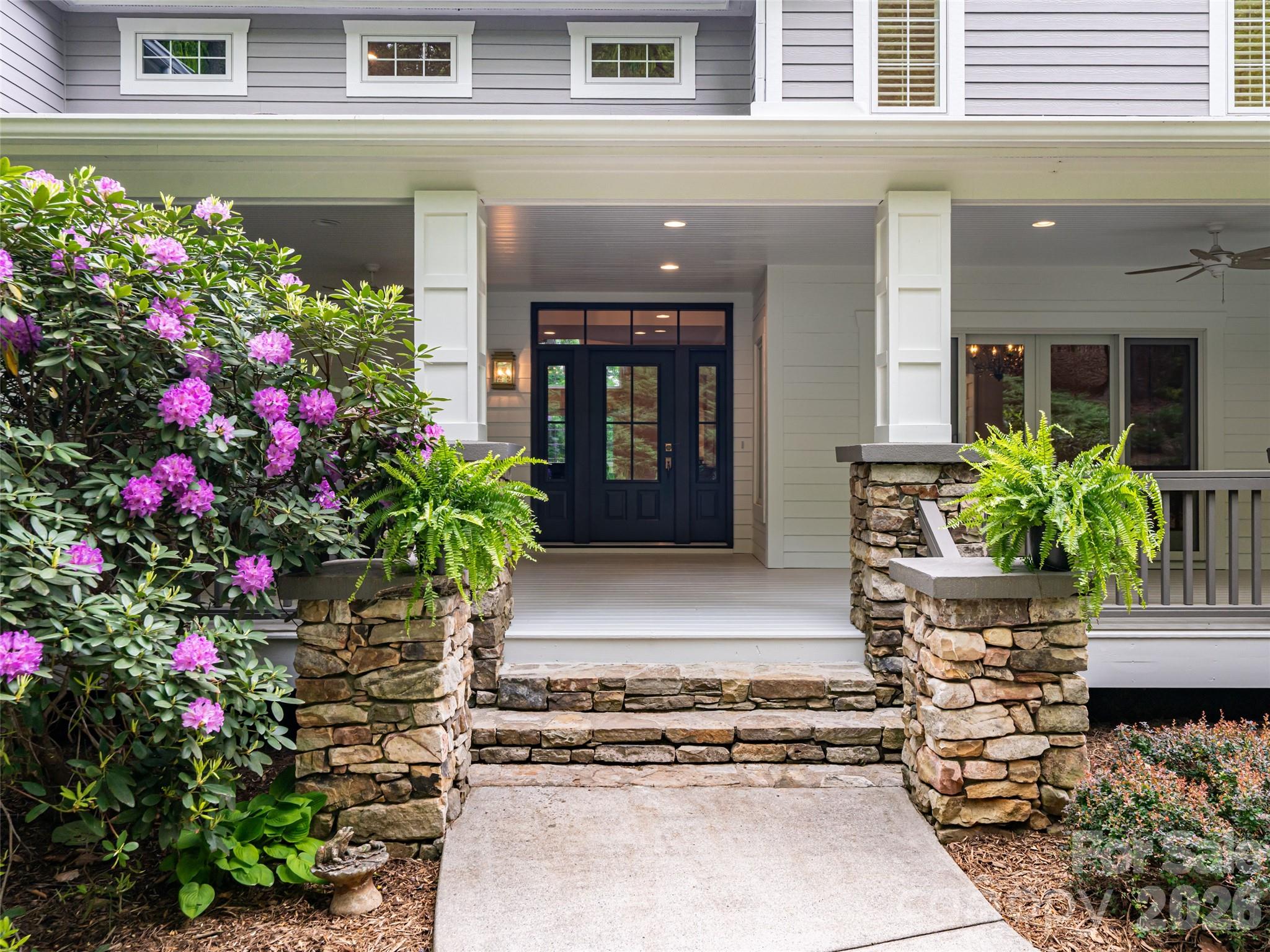 307 S Braeside Court, Asheville, photo 3 of 8
