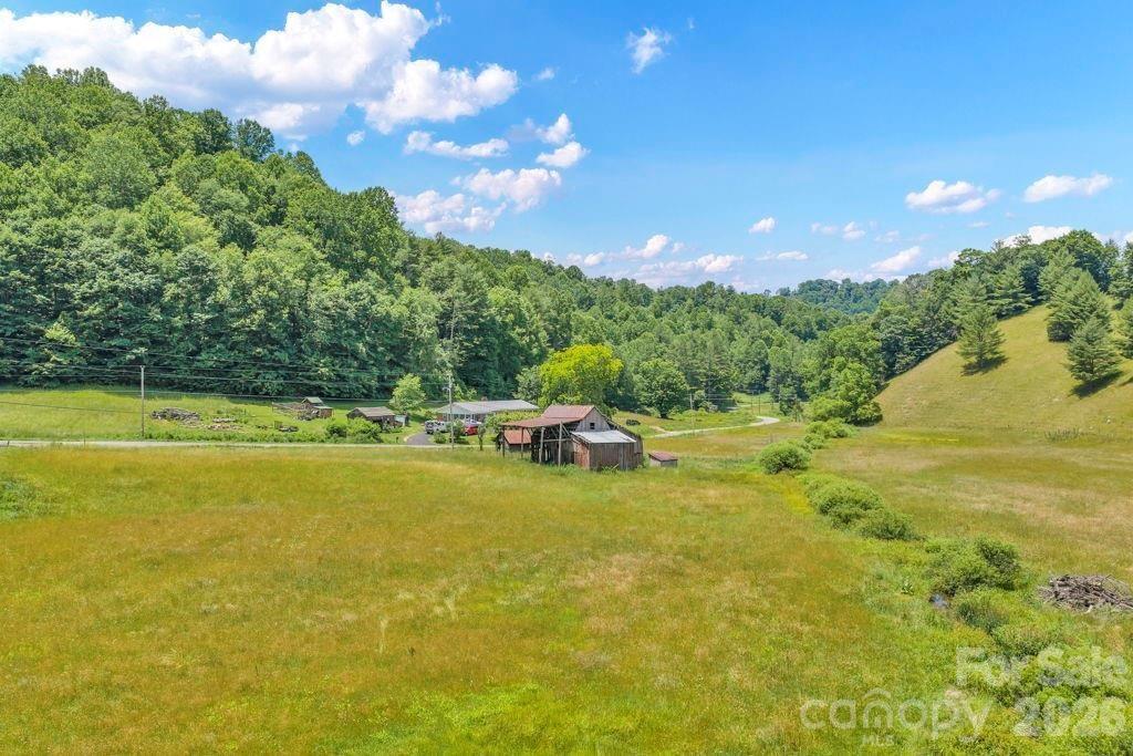 150 Fred Price Road, Mountain City, photo 3 of 8