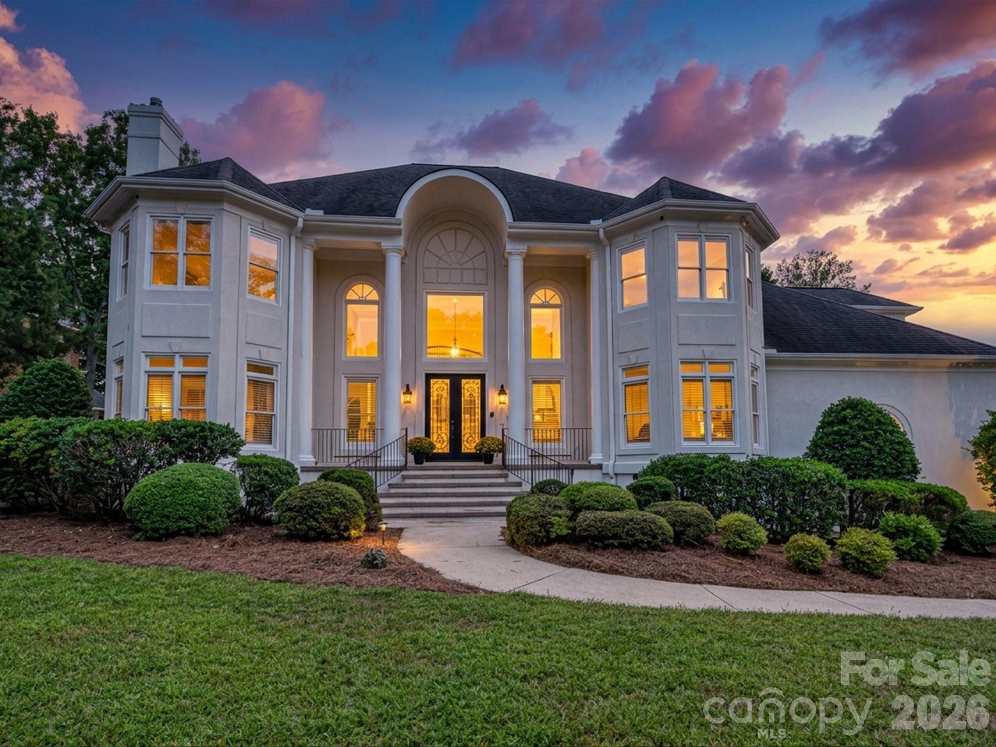 5427 Old Course Drive, Charlotte, photo 1 of 8