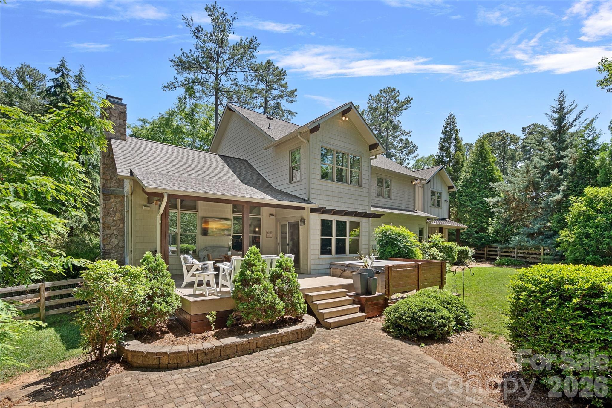 236 Tuskarora Trail, Mooresville, photo 2 of 8