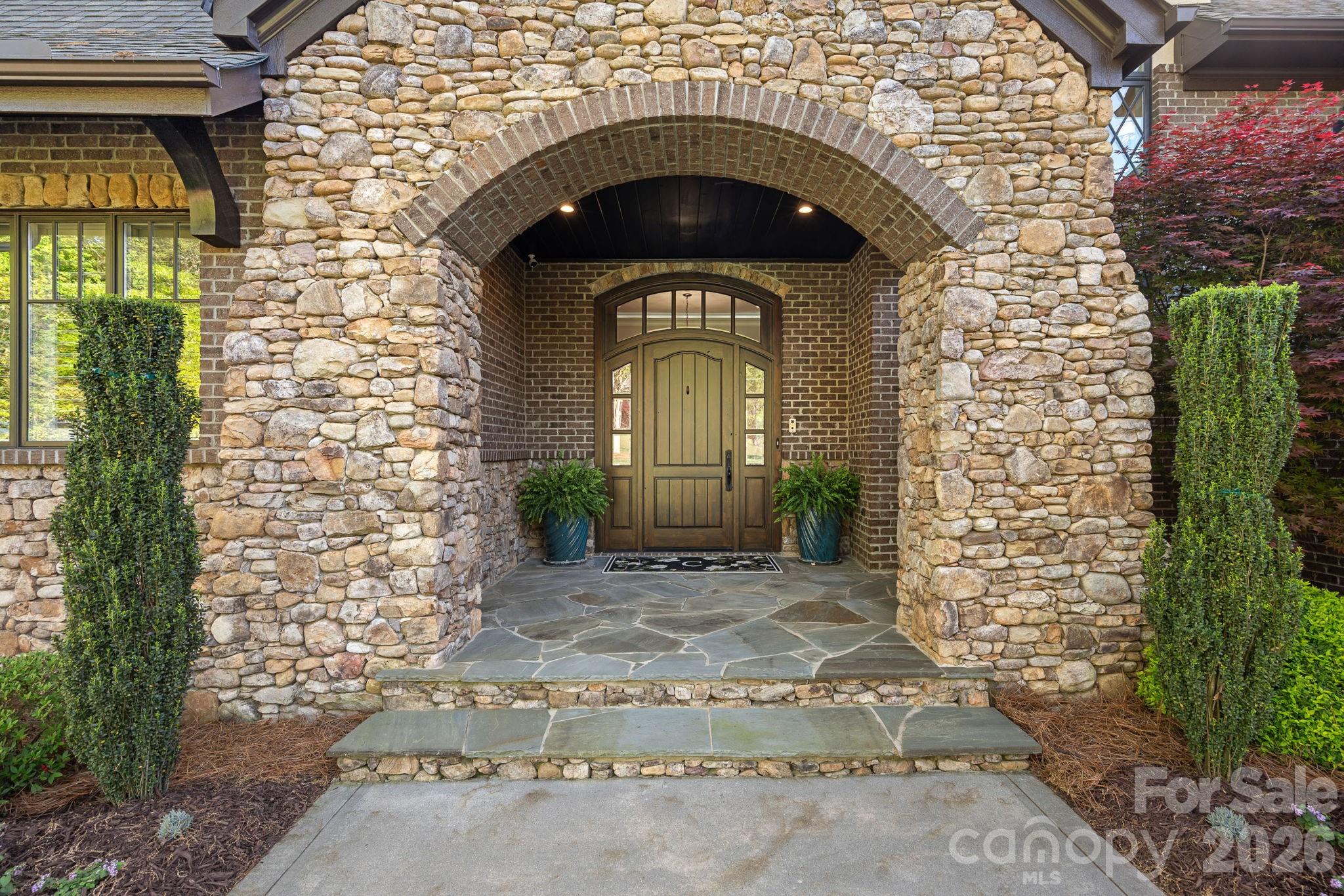 448 Stonemarker Road, Mooresville, photo 3 of 8