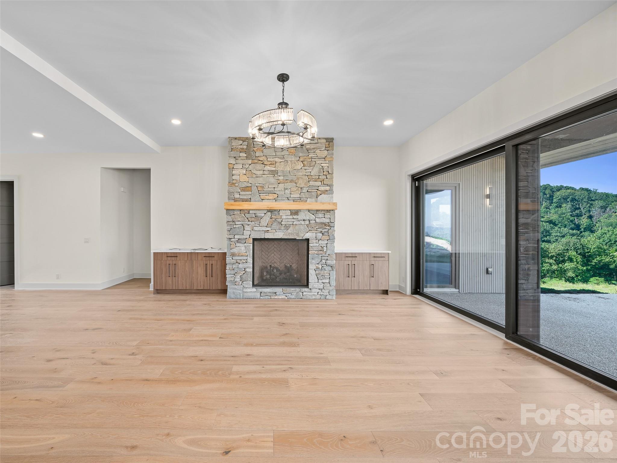 24 S Watchman Drive, Hendersonville, photo 8 of 8