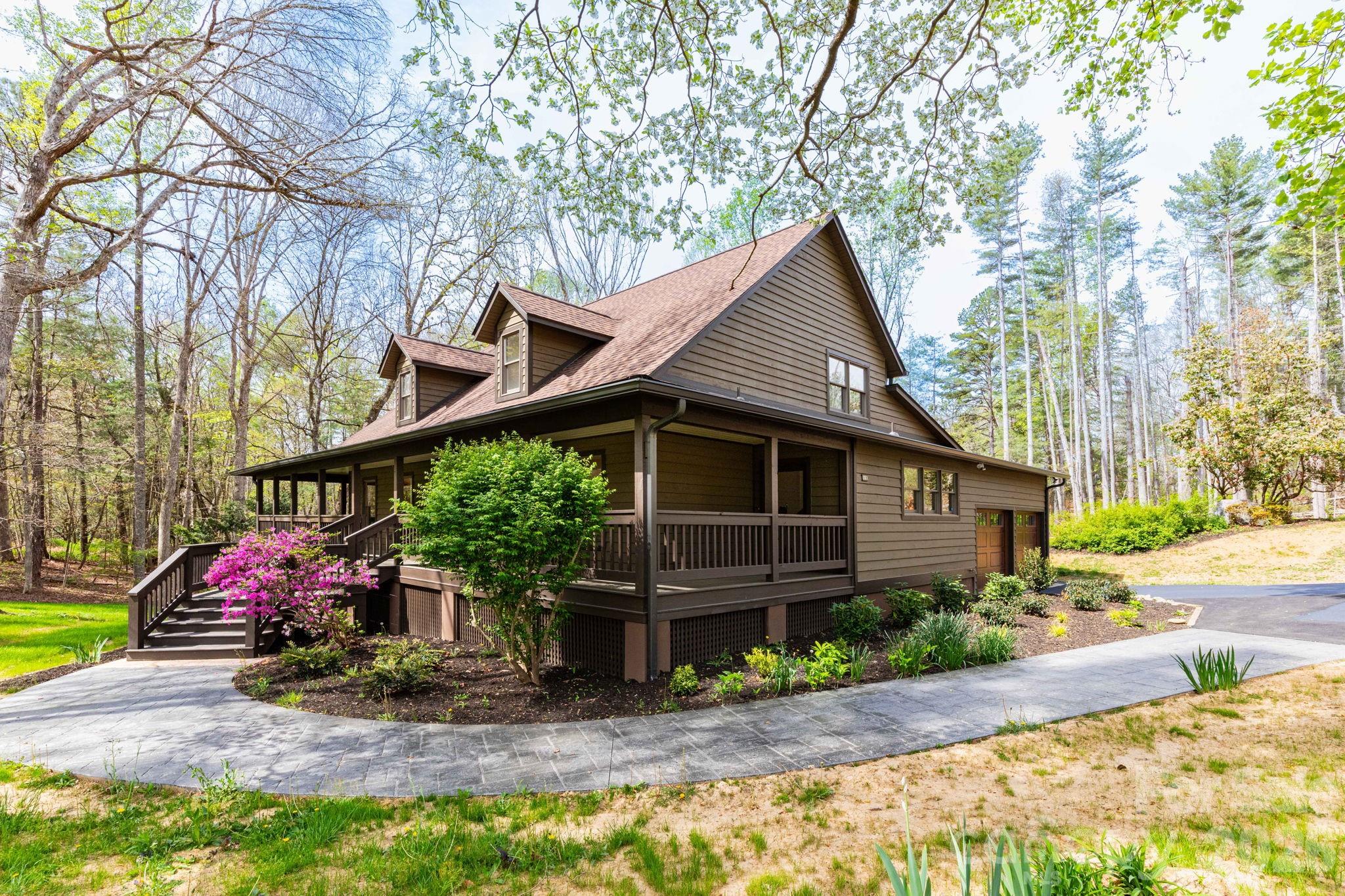 68 Sigmon Road, Fletcher, photo 3 of 8