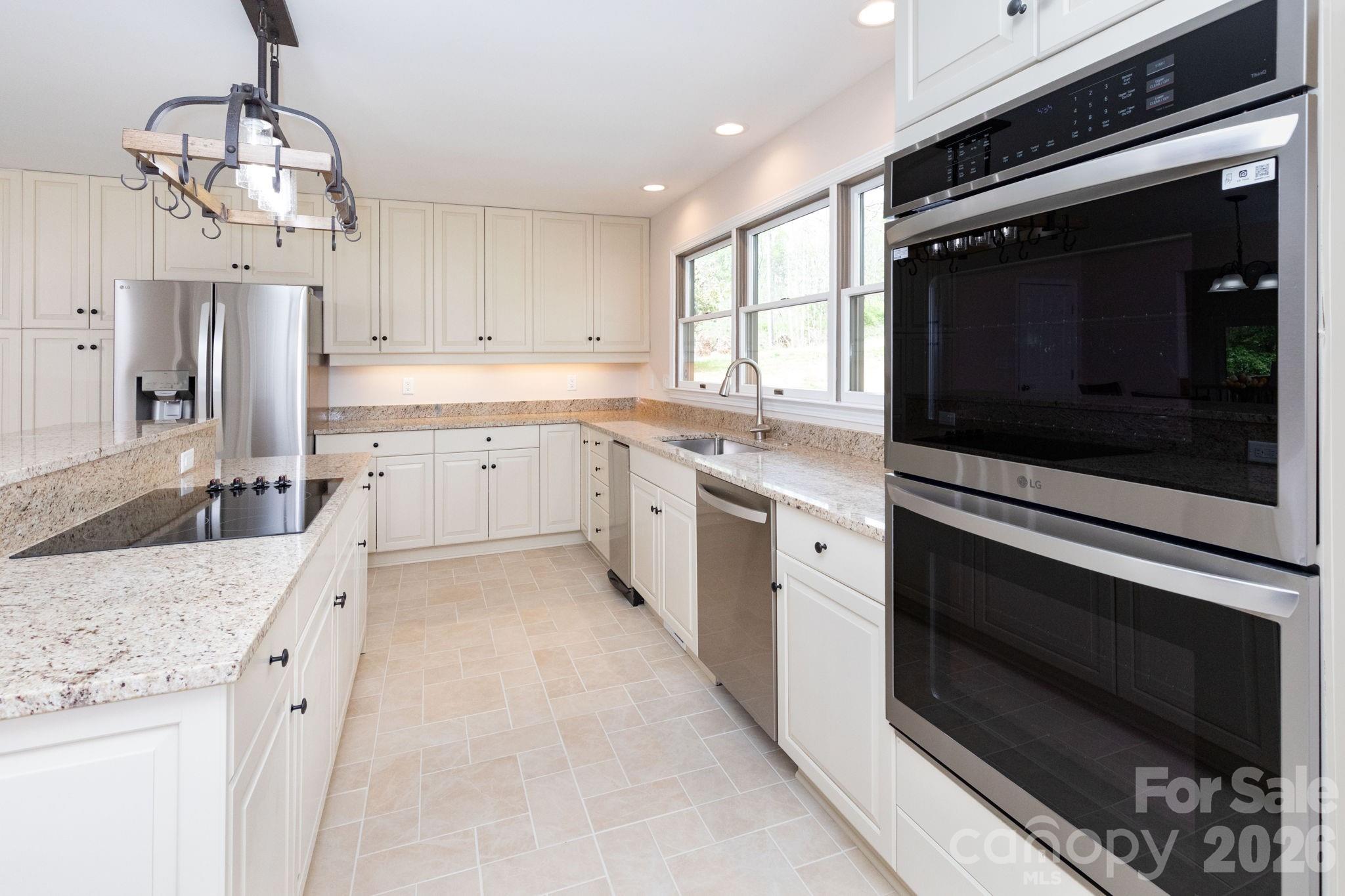 68 Sigmon Road, Fletcher, photo 7 of 8