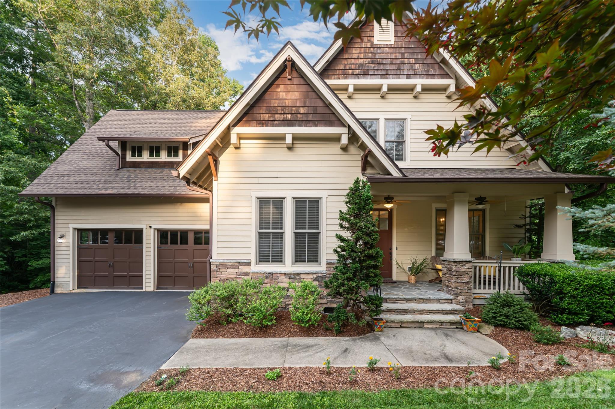 1 East Owl Creek Lane, Fairview, photo 1 of 8