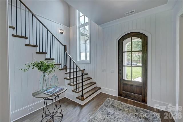 6510 Sharon Hills Road, Charlotte, photo 3 of 8
