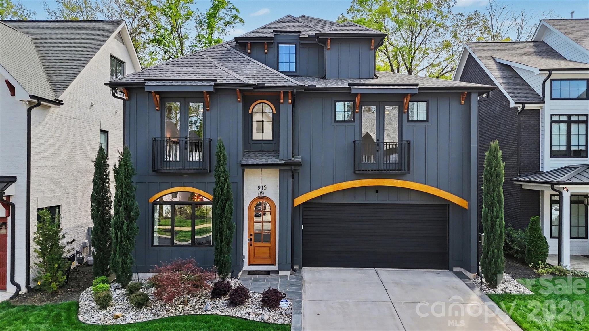 915 Laurel Creek Lane, Charlotte, photo 1 of 8