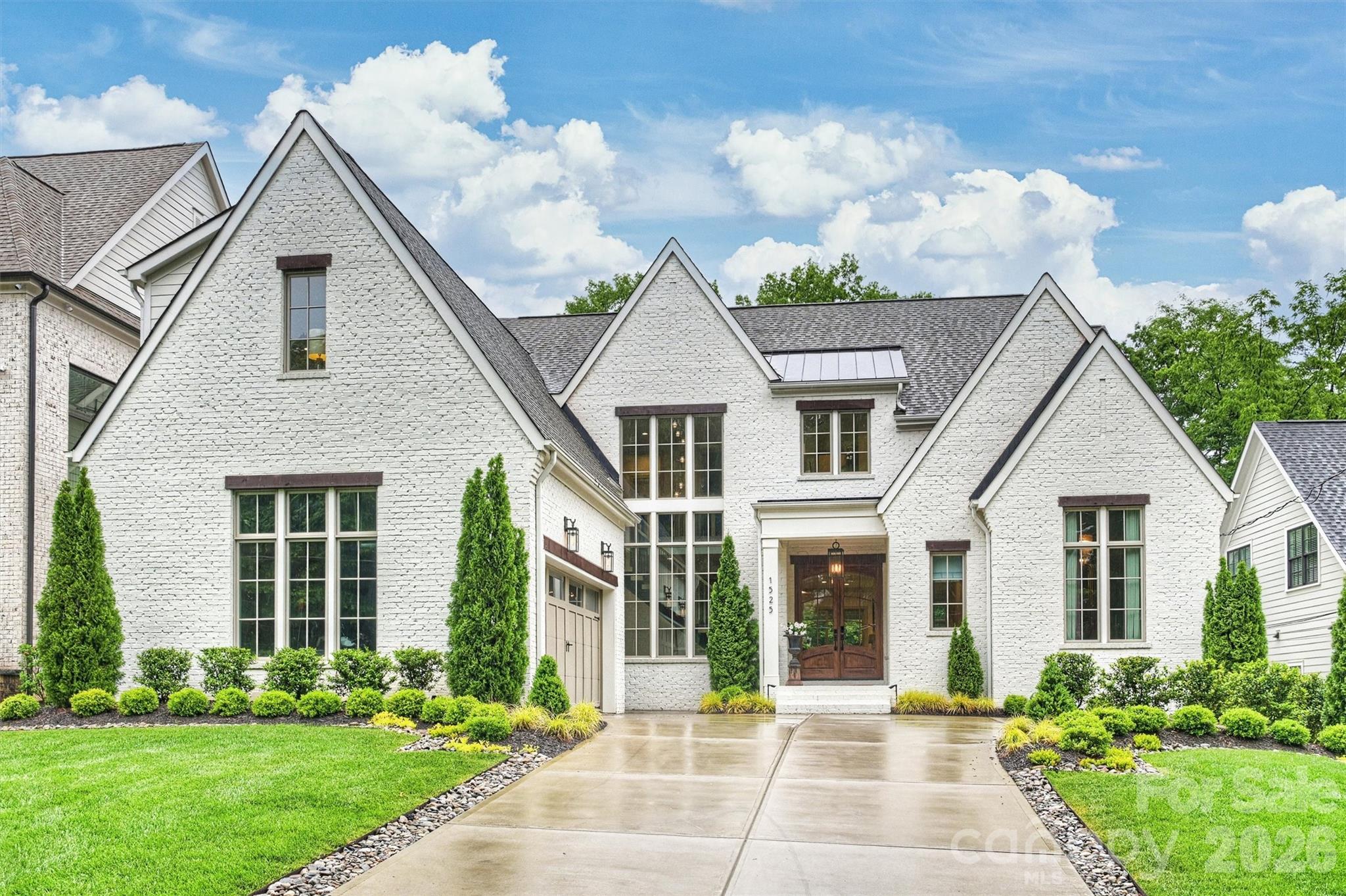 1525 Lynway Drive, Charlotte, photo 1 of 8