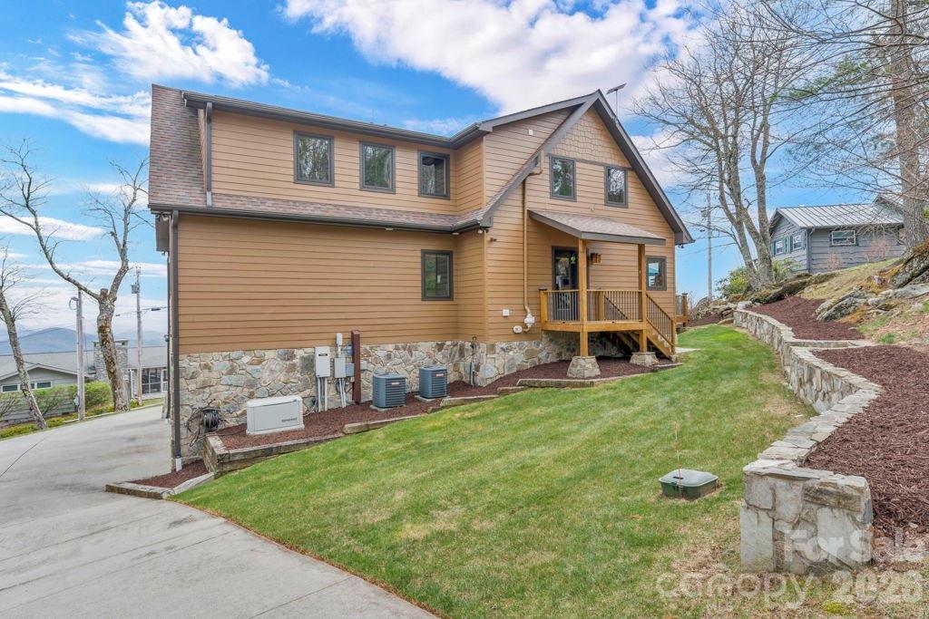 7054 Grandview Circle, Newland, photo 7 of 8