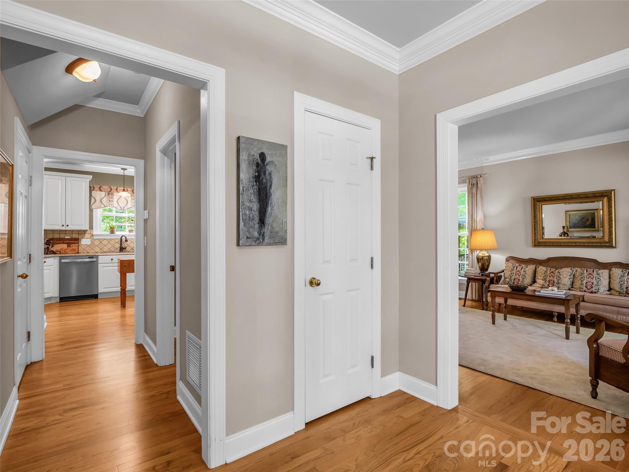 1042 Columbine Road, Asheville, photo 7 of 8