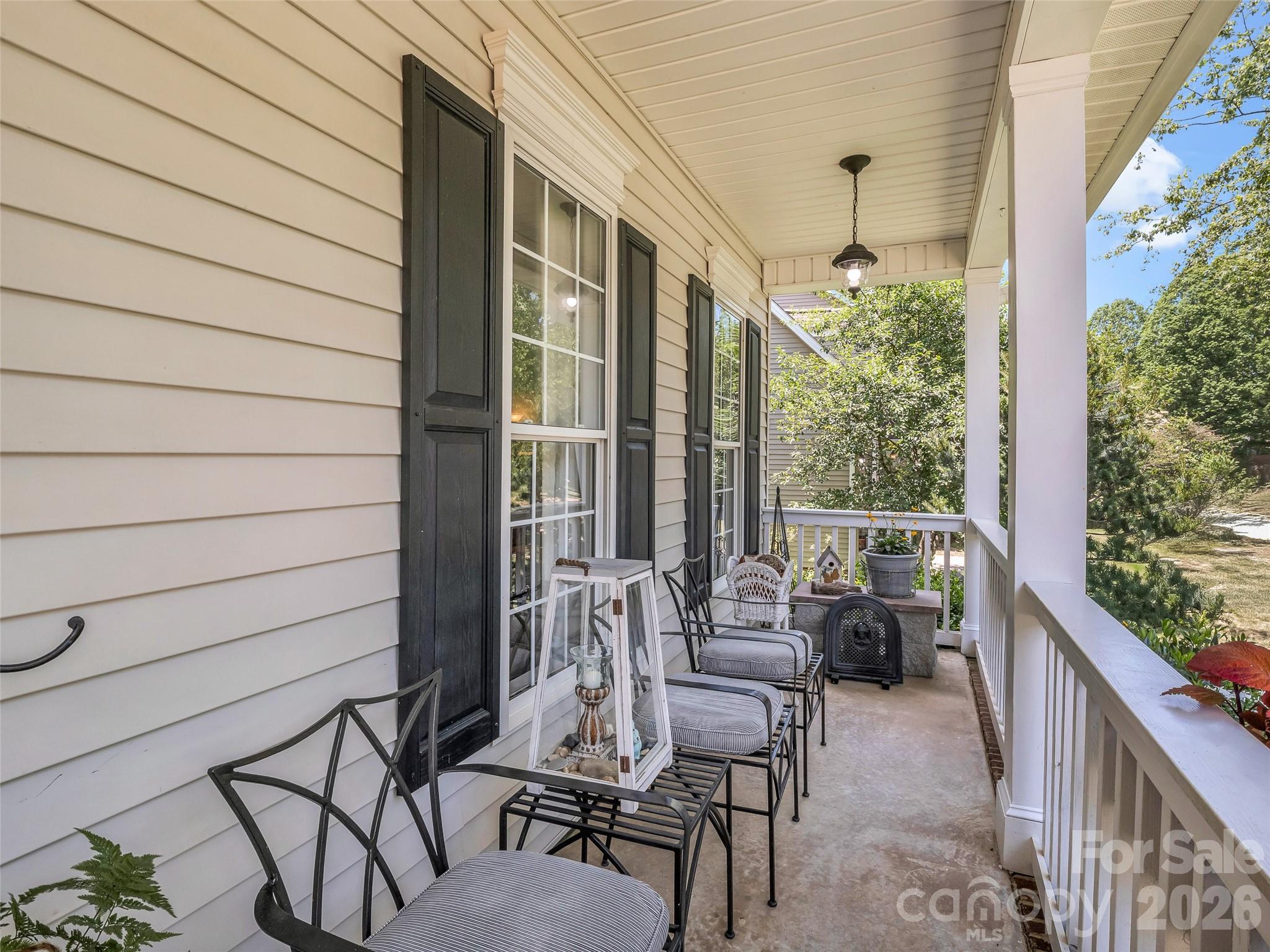 1042 Columbine Road, Asheville, photo 5 of 8
