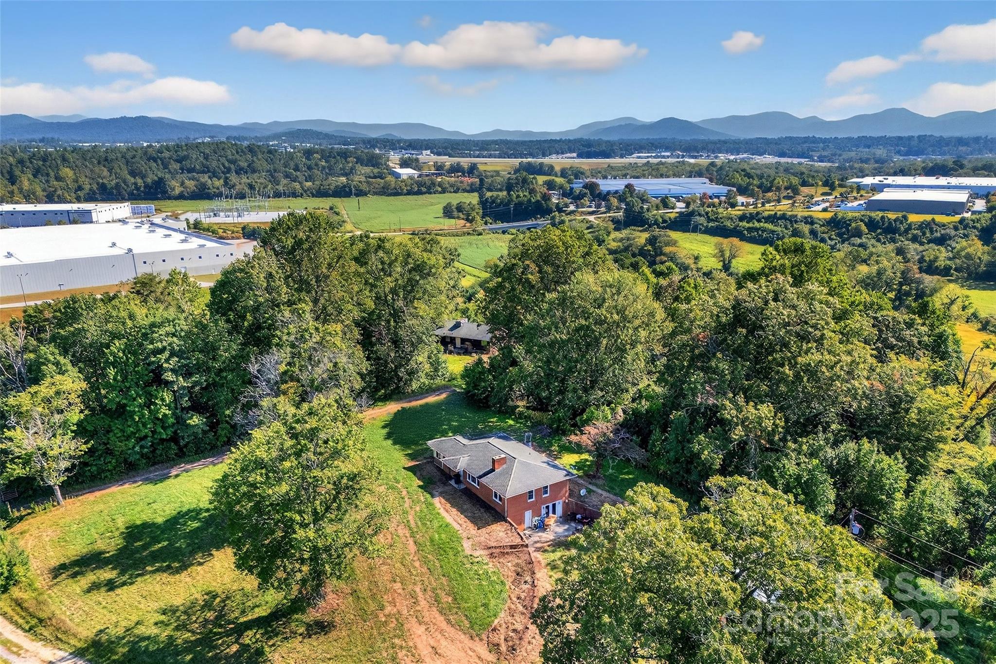 467 Butler Farm Road, Mills River, photo 2 of 8