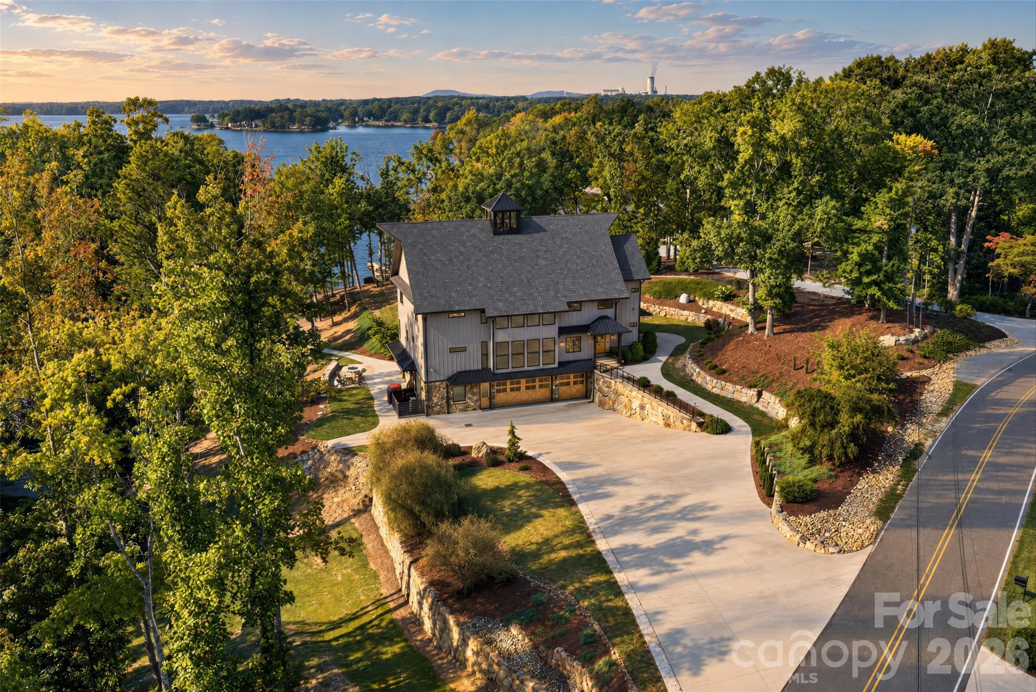 222 Greenbay Road, Mooresville, photo 1 of 8