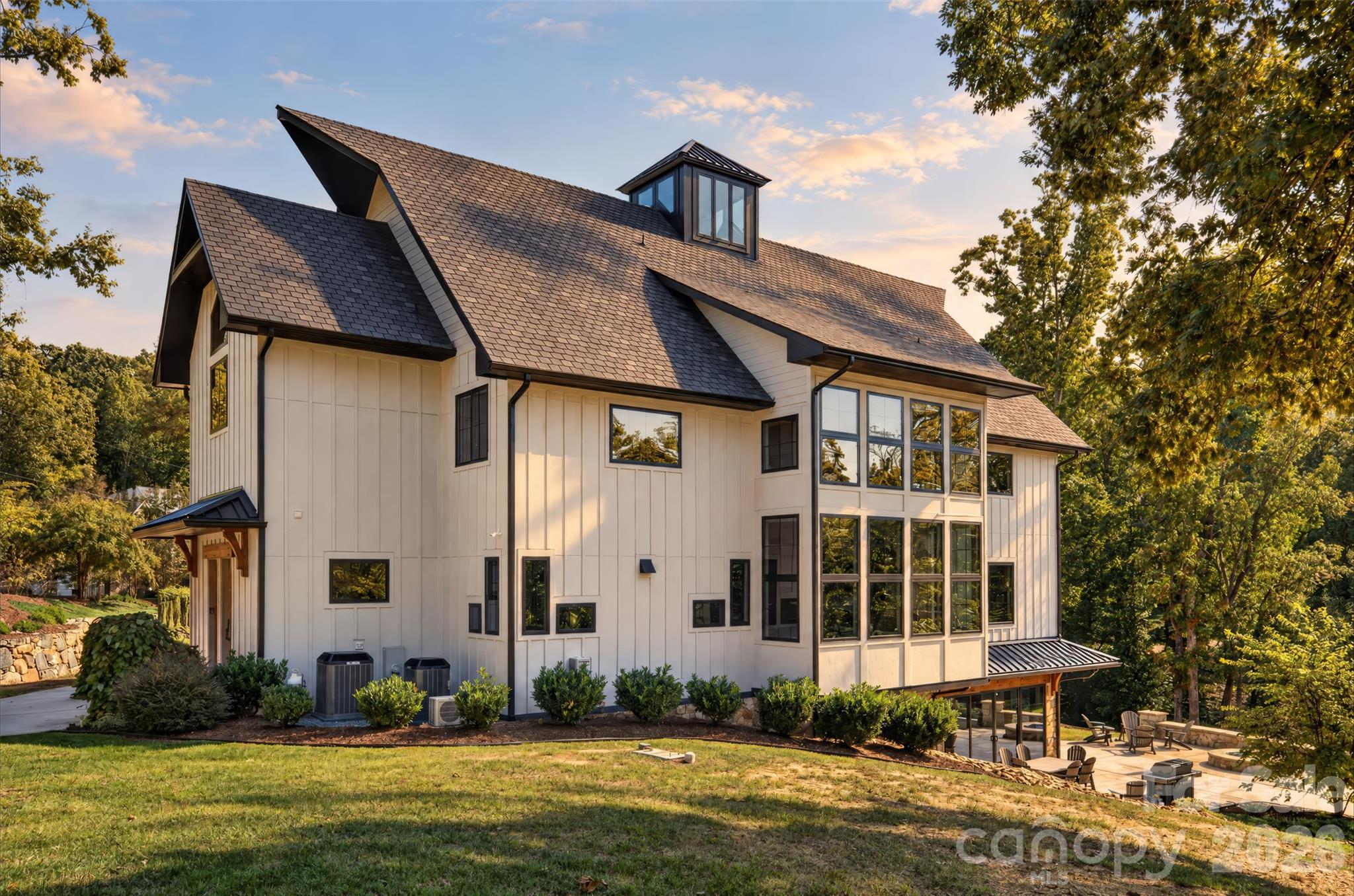 222 Greenbay Road, Mooresville, photo 4 of 8