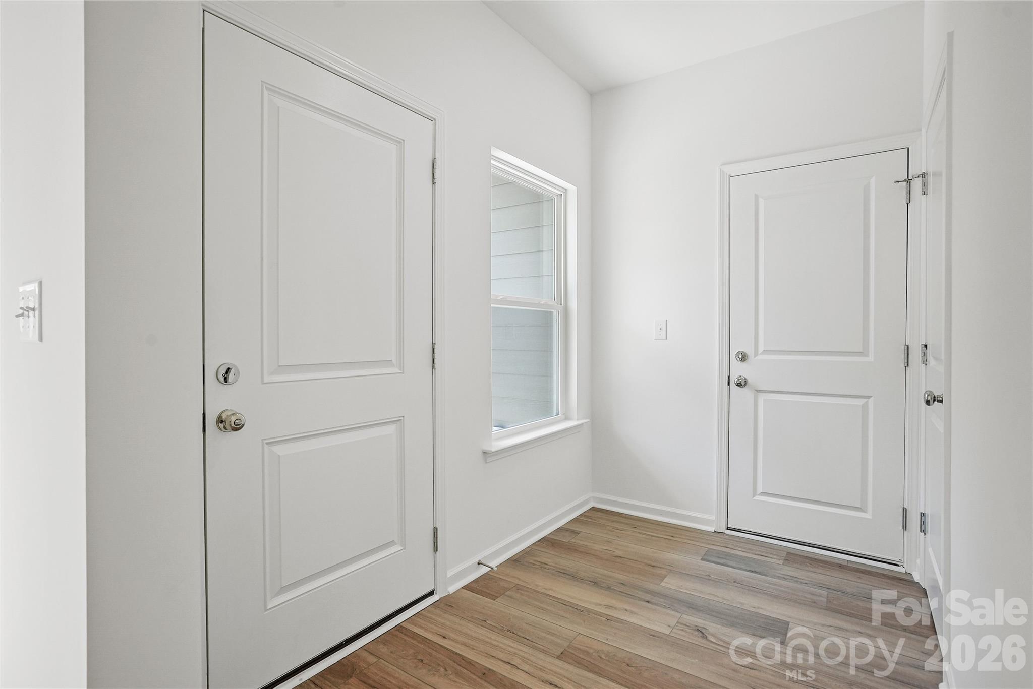 13027 Muscovy Court, Charlotte, photo 3 of 8