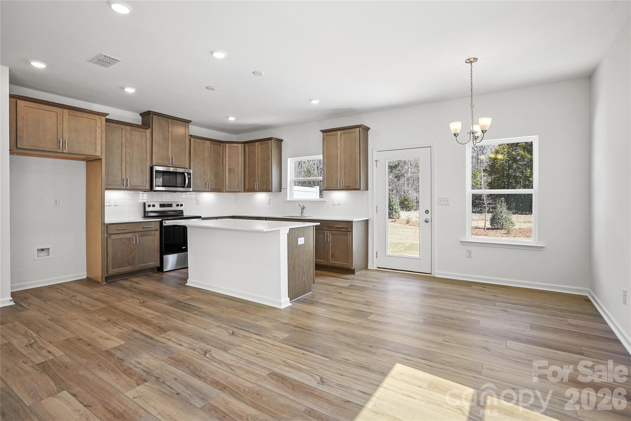 13027 Muscovy Court, Charlotte, photo 4 of 8