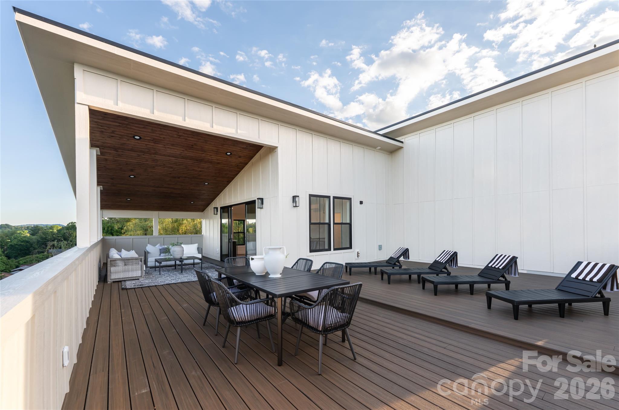 6 Dailey Drive, Asheville, photo 2 of 8