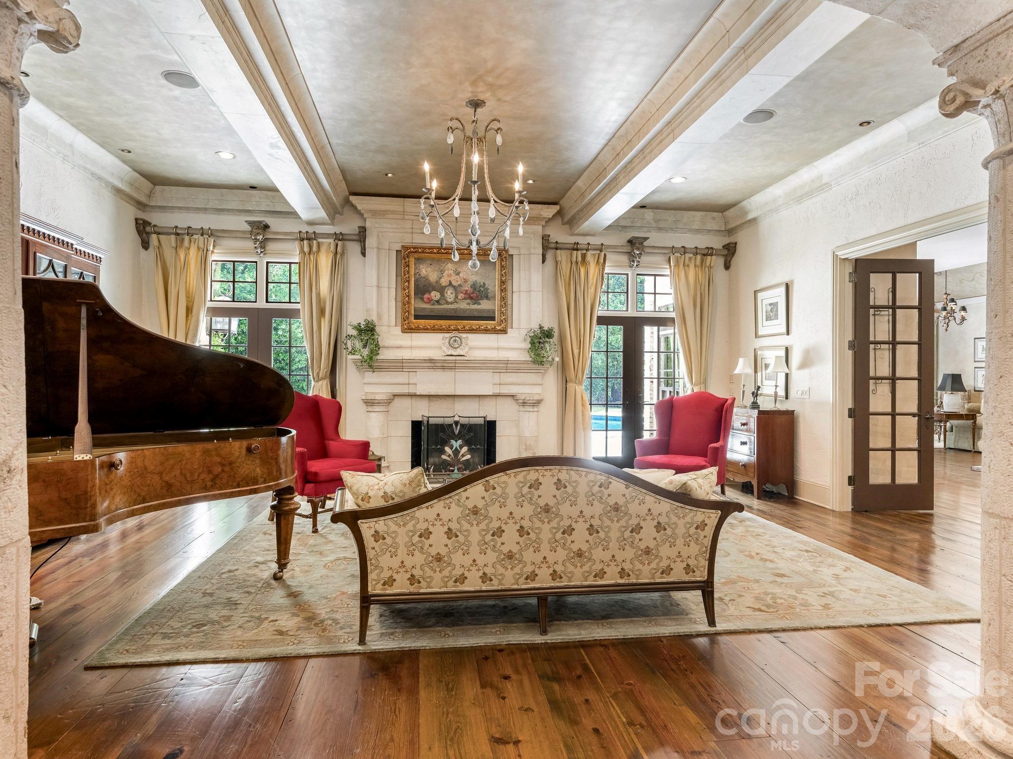 4523 Fox Brook Lane, Charlotte, photo 6 of 8