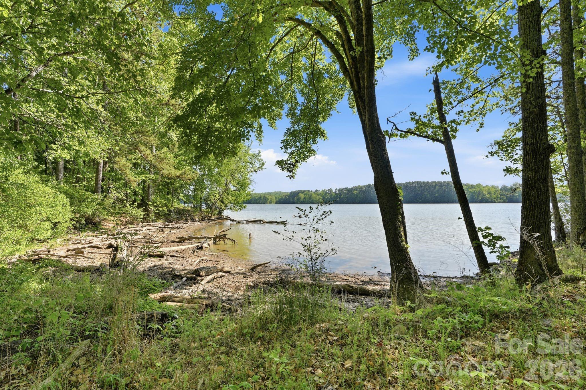 2275 River Road, Richfield, photo 3 of 8